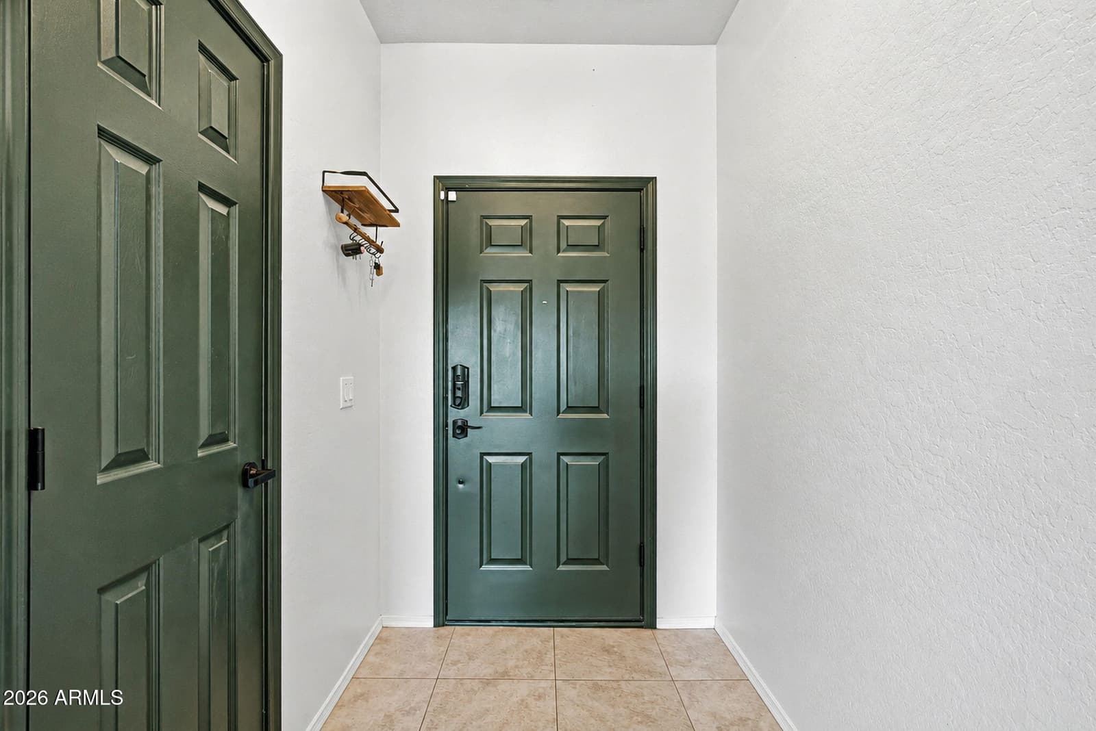 236 N Thunderbird Drive, Apache Junction, AZ 85120 — photo 7 of 37