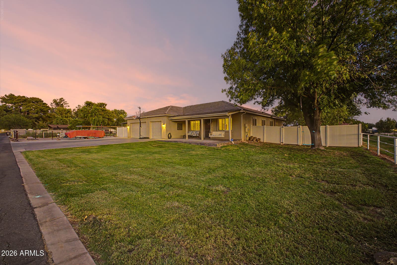 2233 E Park Avenue, Gilbert, AZ 85234 — photo 4 of 78