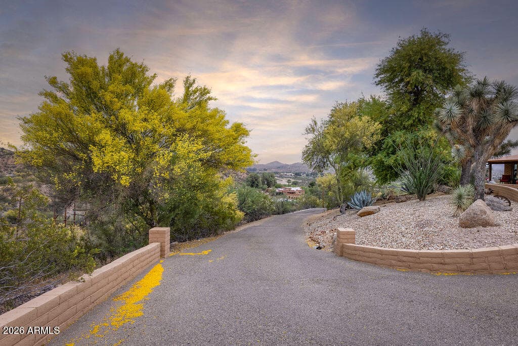1305 Jack Burden Road, Wickenburg, AZ 85390 — photo 3 of 54