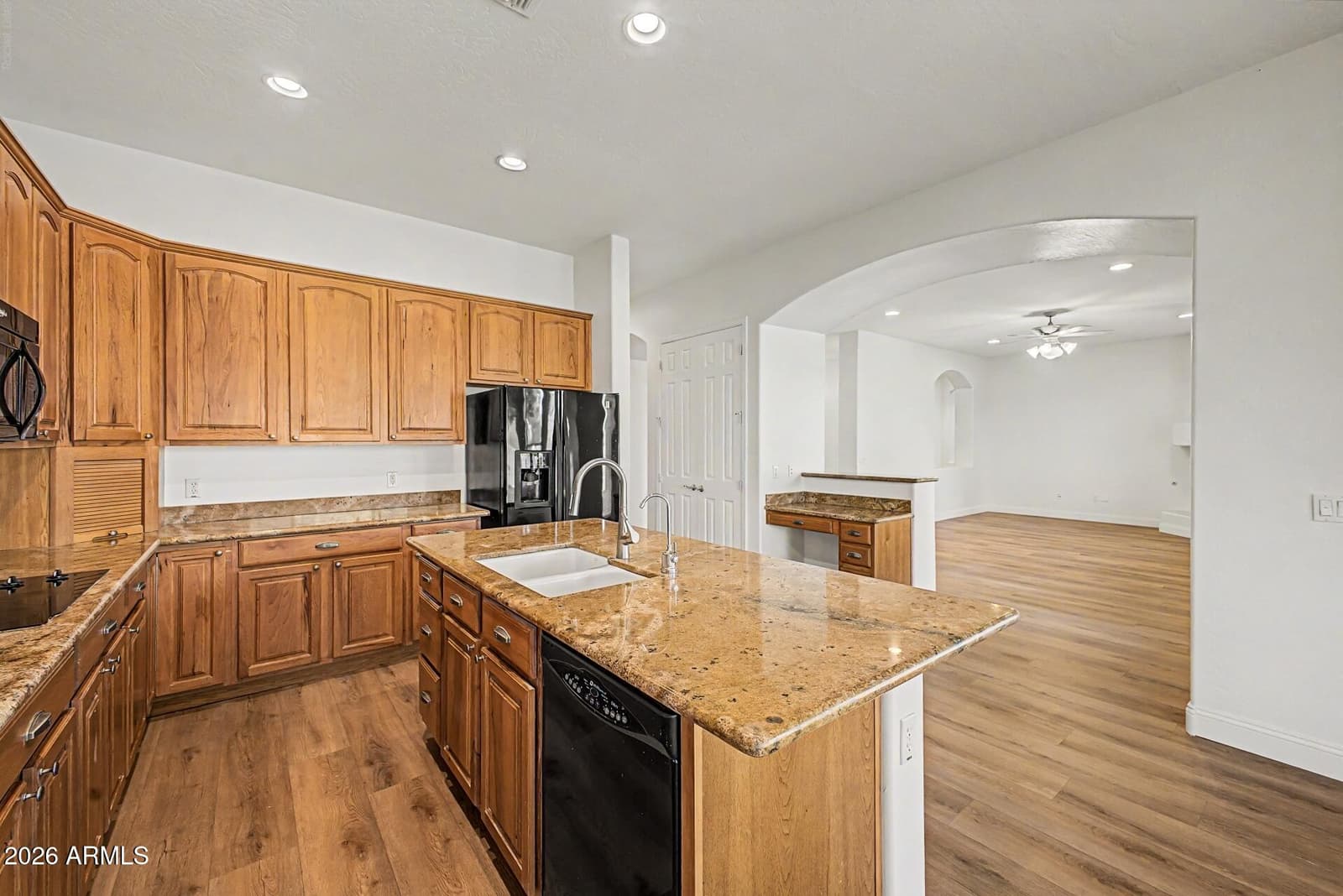 3469 E Mockingbird Drive, Gilbert, AZ 85234 — photo 11 of 30
