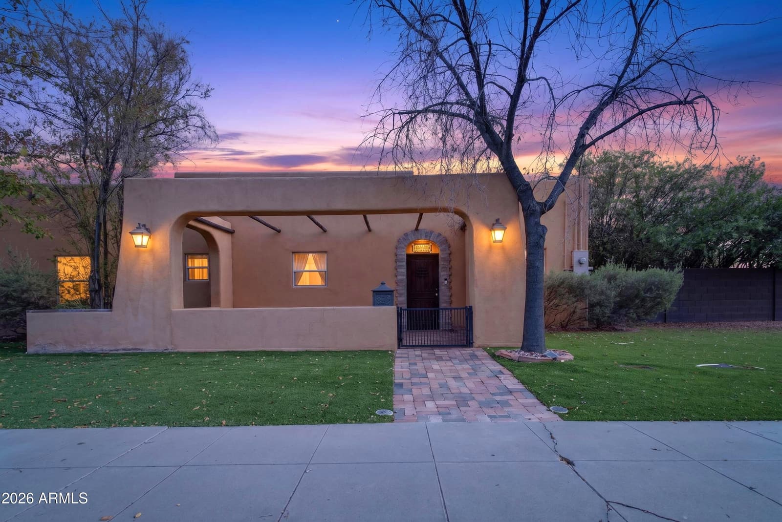 2325 N 7th Avenue, Phoenix, AZ 85007 — photo 1 of 22