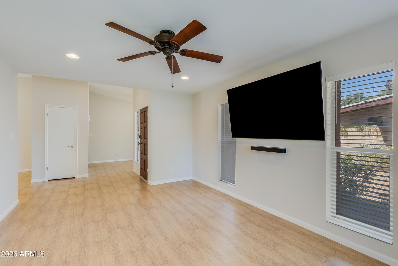 15008 N 6th Circle, Phoenix, AZ 85023 — photo 9 of 32