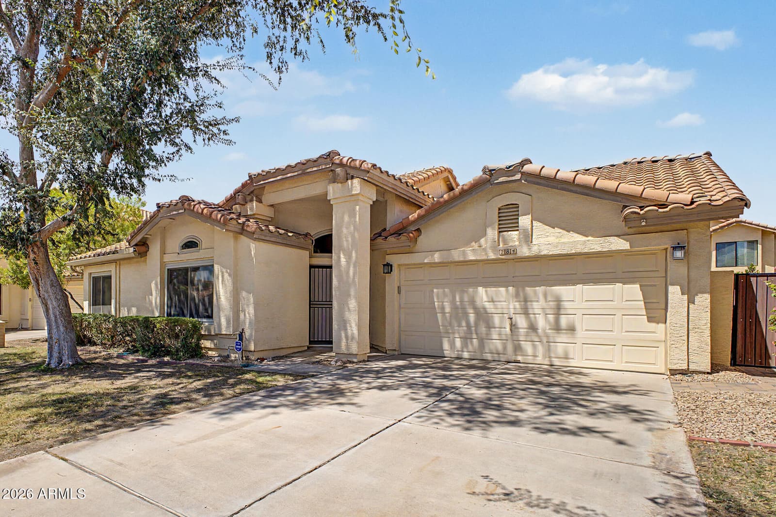 284 W Vera Lane, Tempe, AZ 85284 — photo 1 of 46