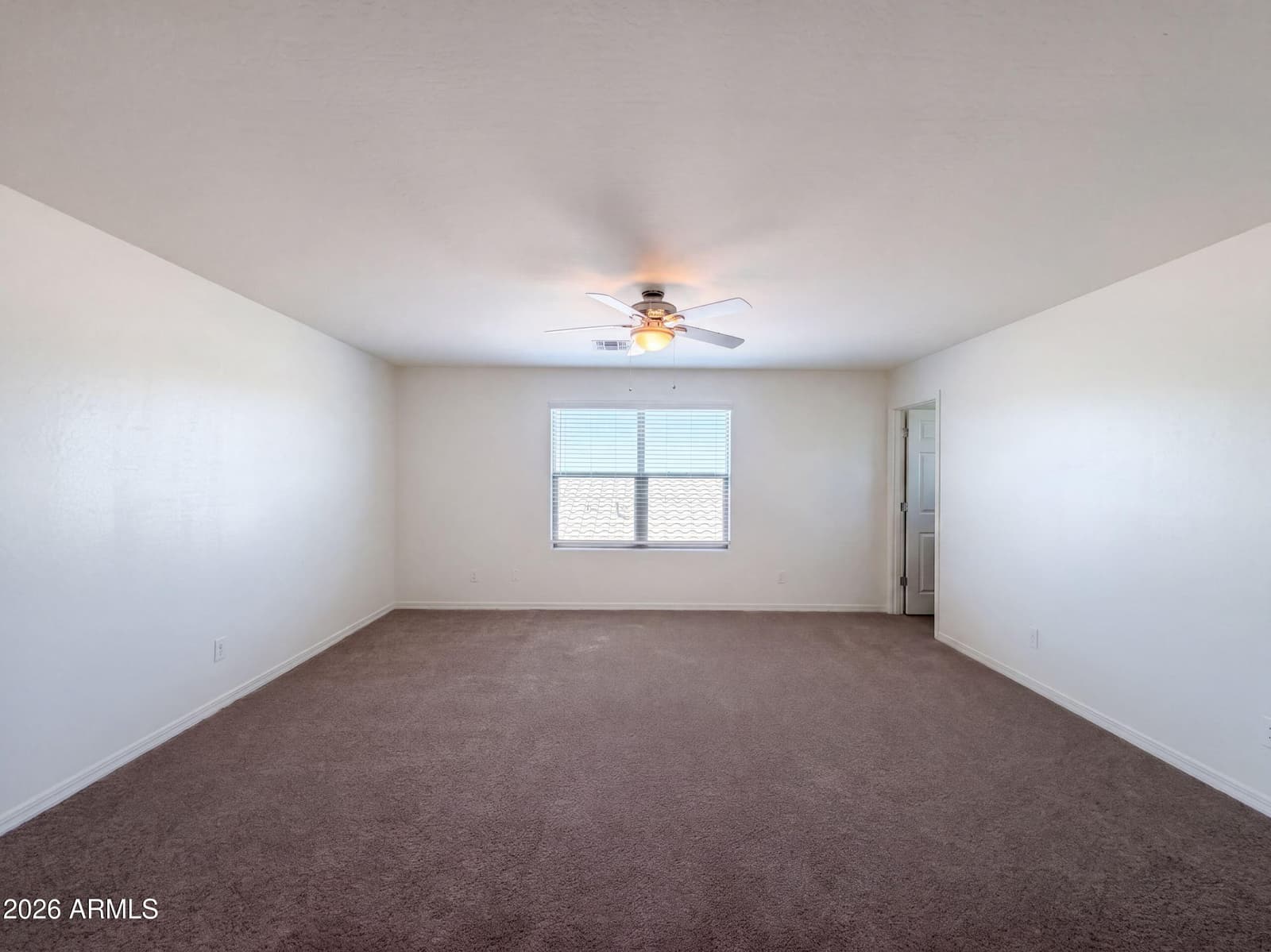 3325 W Dunbar Drive, Phoenix, AZ 85041 — photo 4 of 33