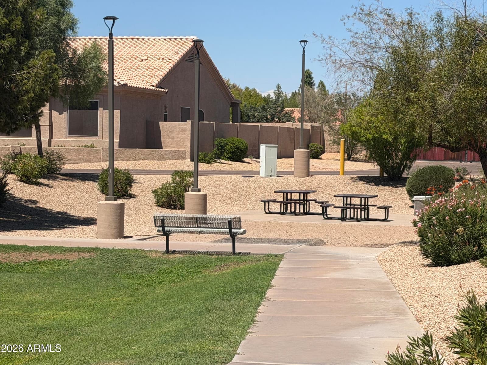 284 W Vera Lane, Tempe, AZ 85284 — photo 41 of 46