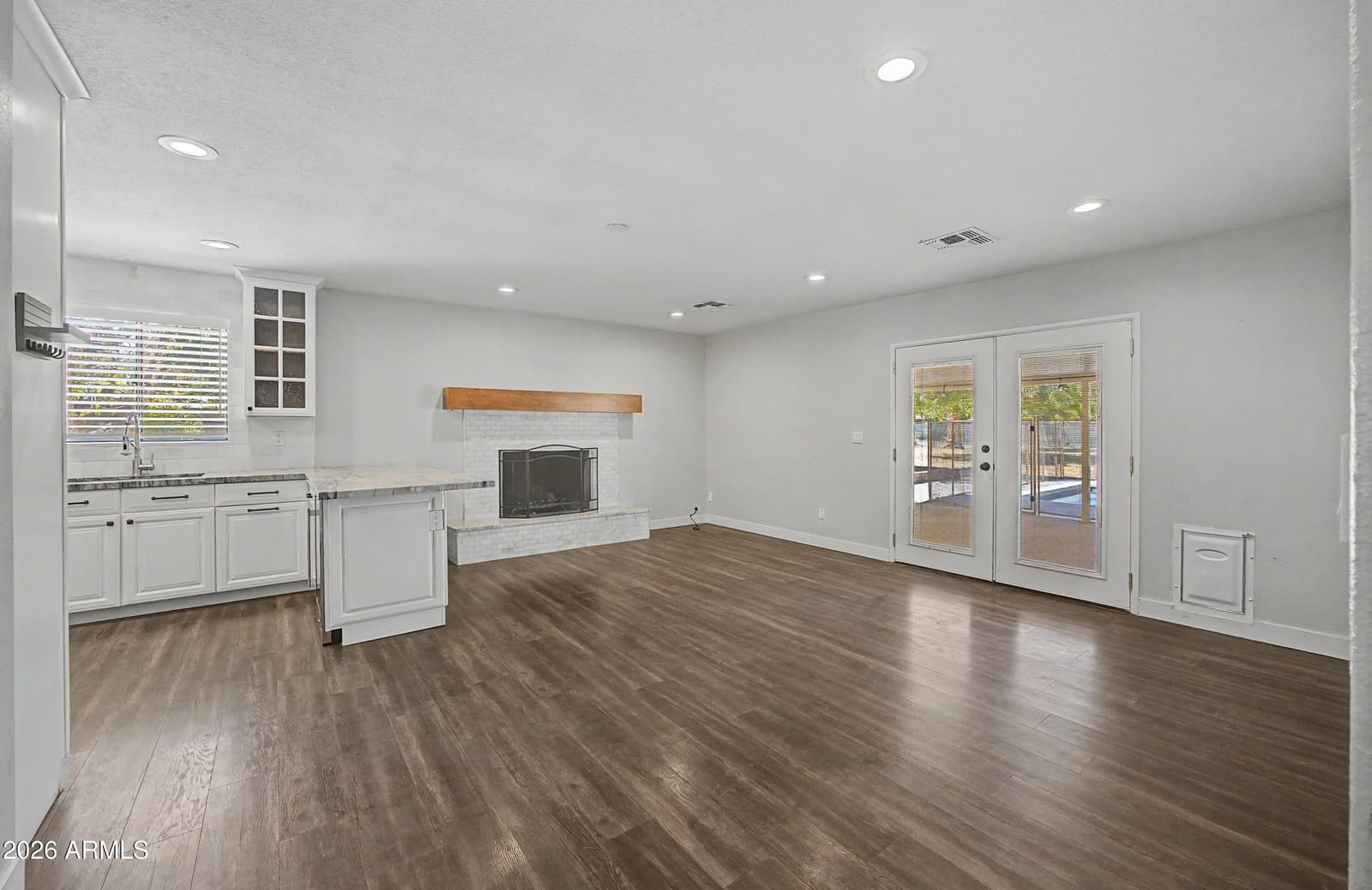 8018 W Acoma Drive, Peoria, AZ 85381 — photo 9 of 40