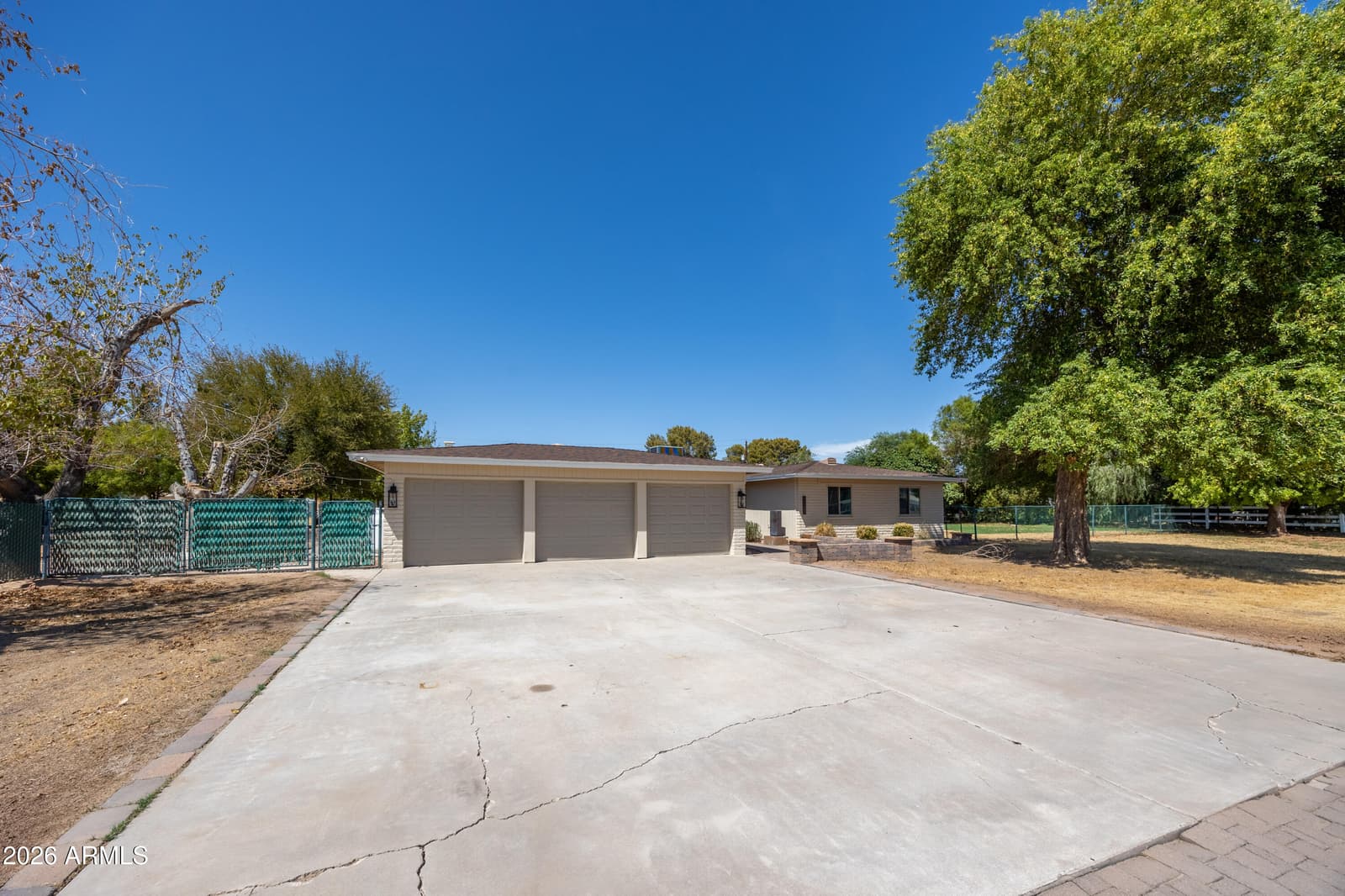 8018 W Acoma Drive, Peoria, AZ 85381 — photo 2 of 40