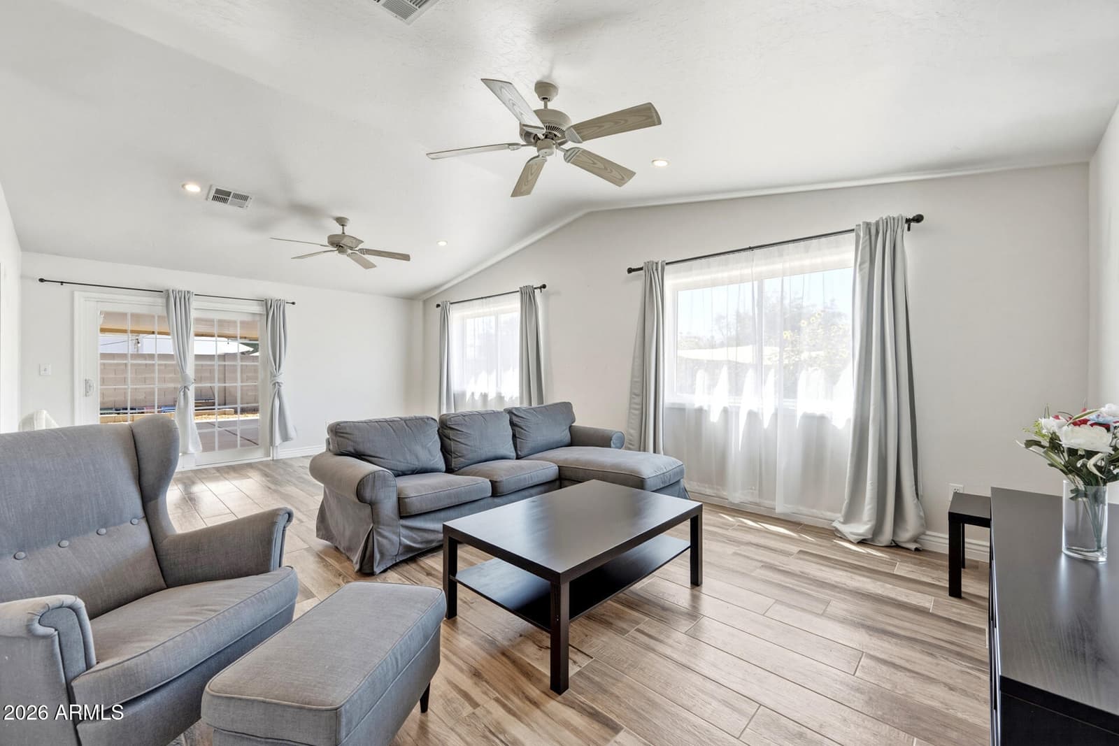 407 E Julie Drive, Tempe, AZ 85283 — photo 11 of 27