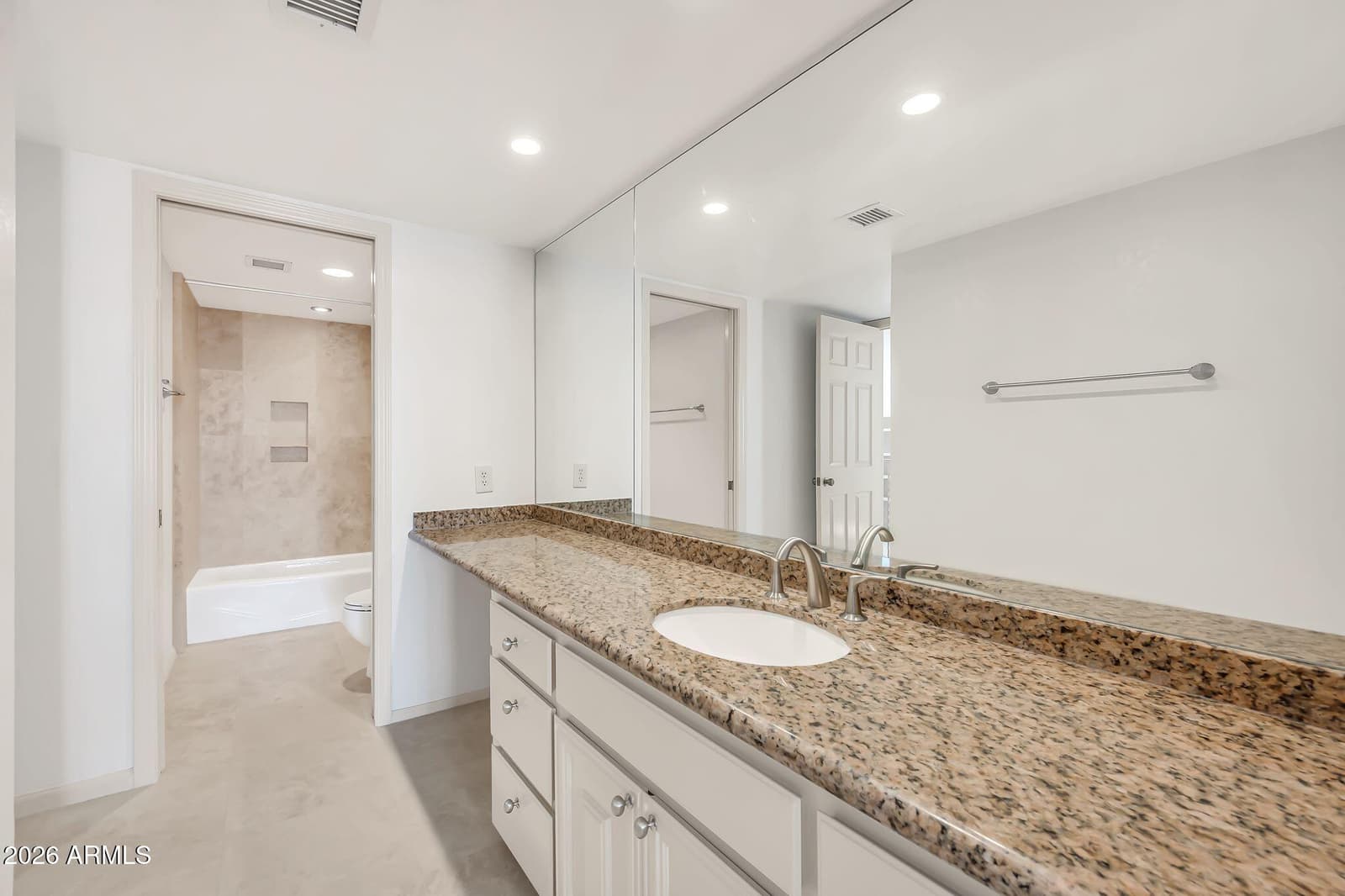 77 E Missouri Avenue 57, Phoenix, AZ 85012 — photo 50 of 71