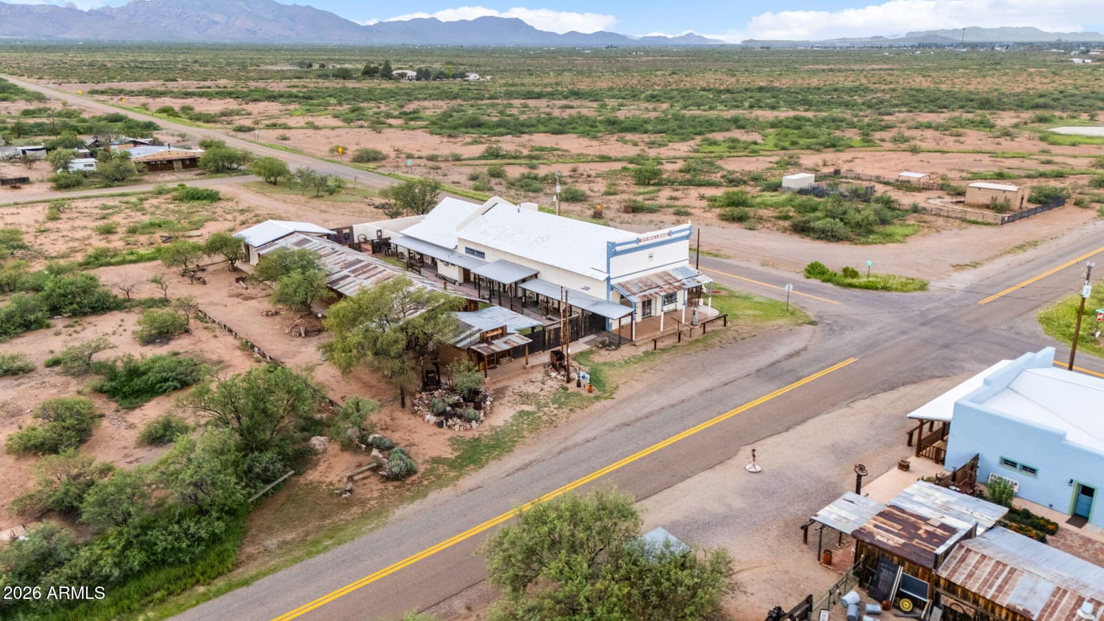 905 Ghost Town Trail, Pearce, AZ 85625 — photo 5 of 52