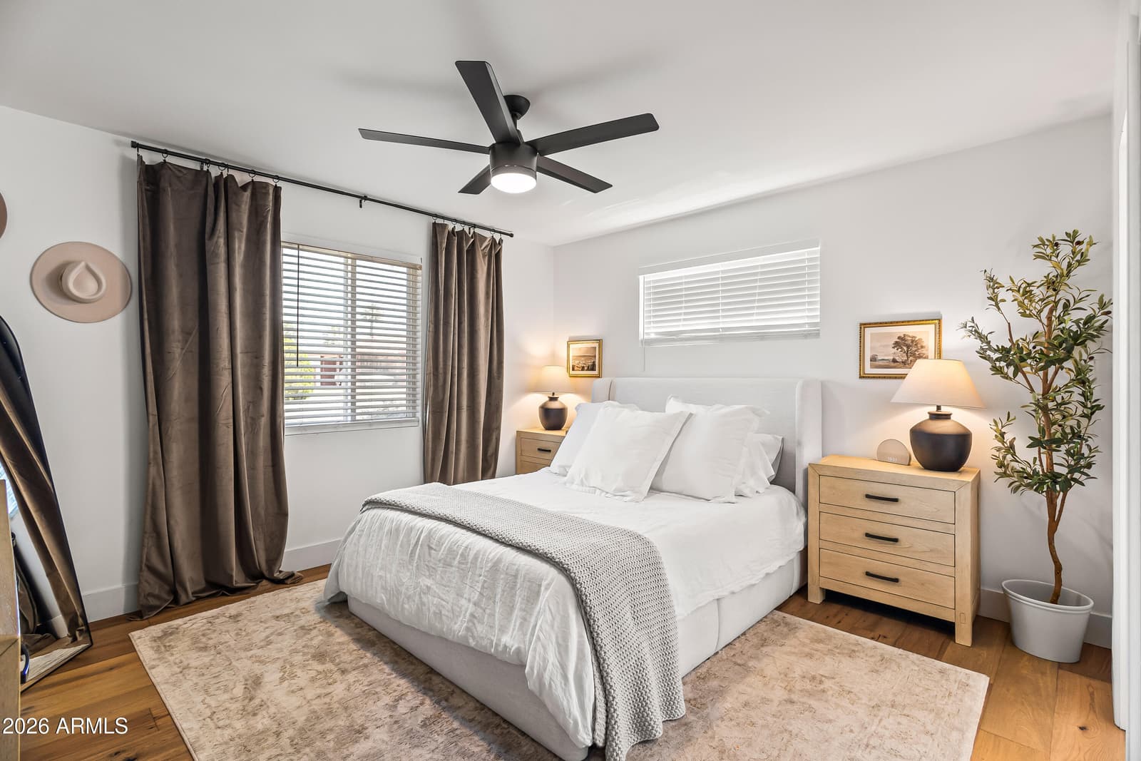 901 E Berridge Lane, Phoenix, AZ 85014 — photo 13 of 25