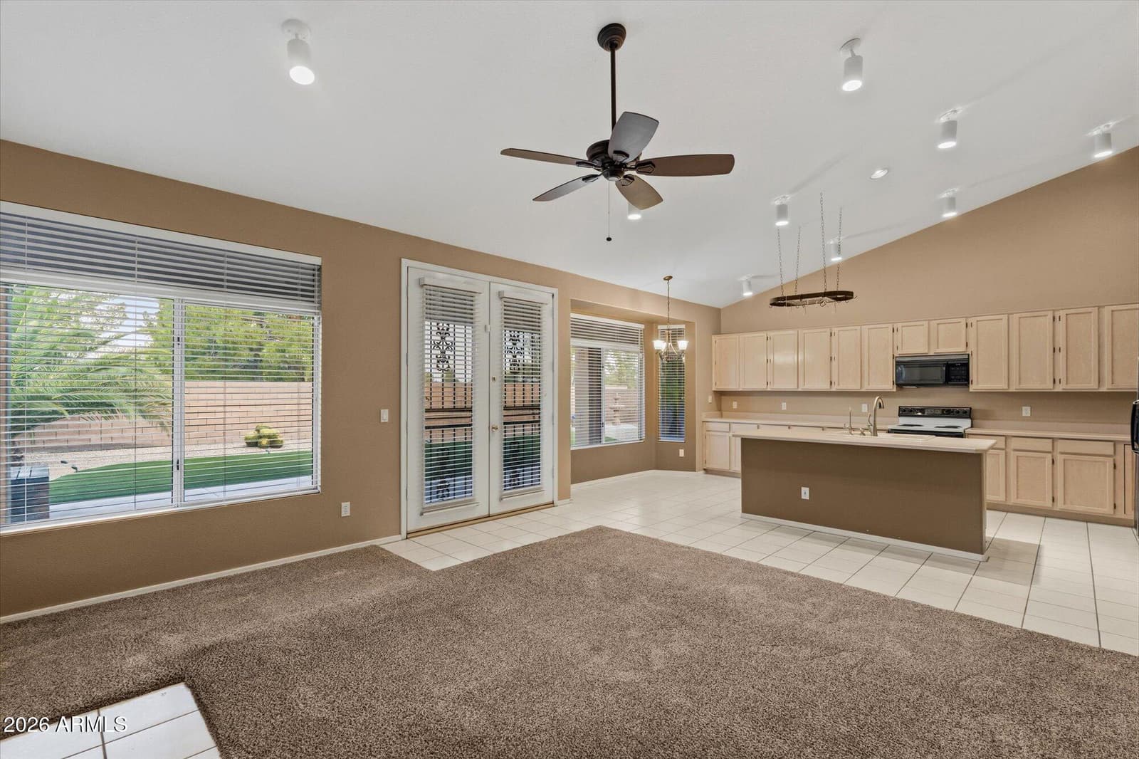 22407 N 71st Lane, Glendale, AZ 85310 — photo 5 of 34