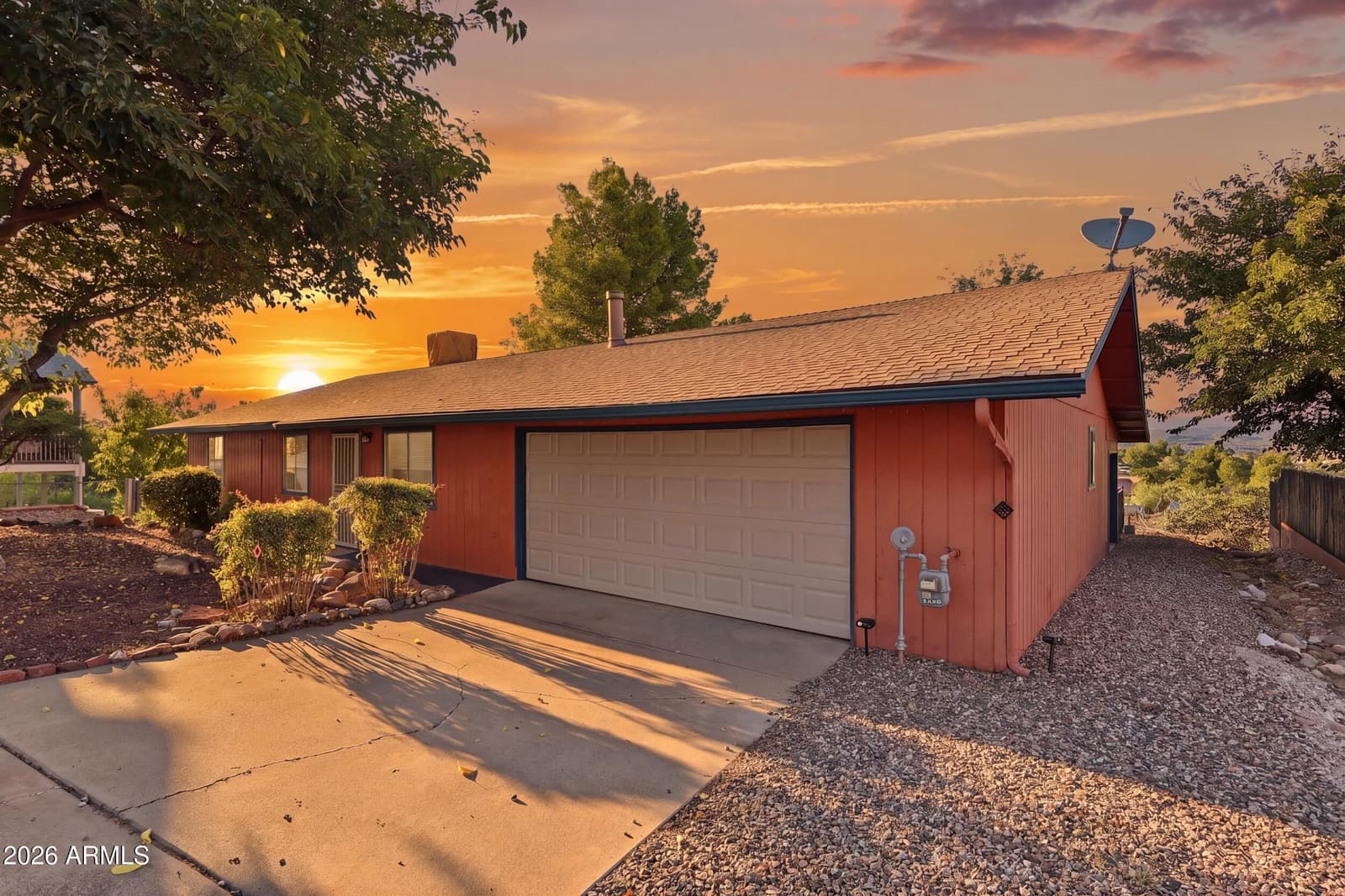 1330 S Hermits Circle, Cottonwood, AZ 86326 — photo 1 of 40