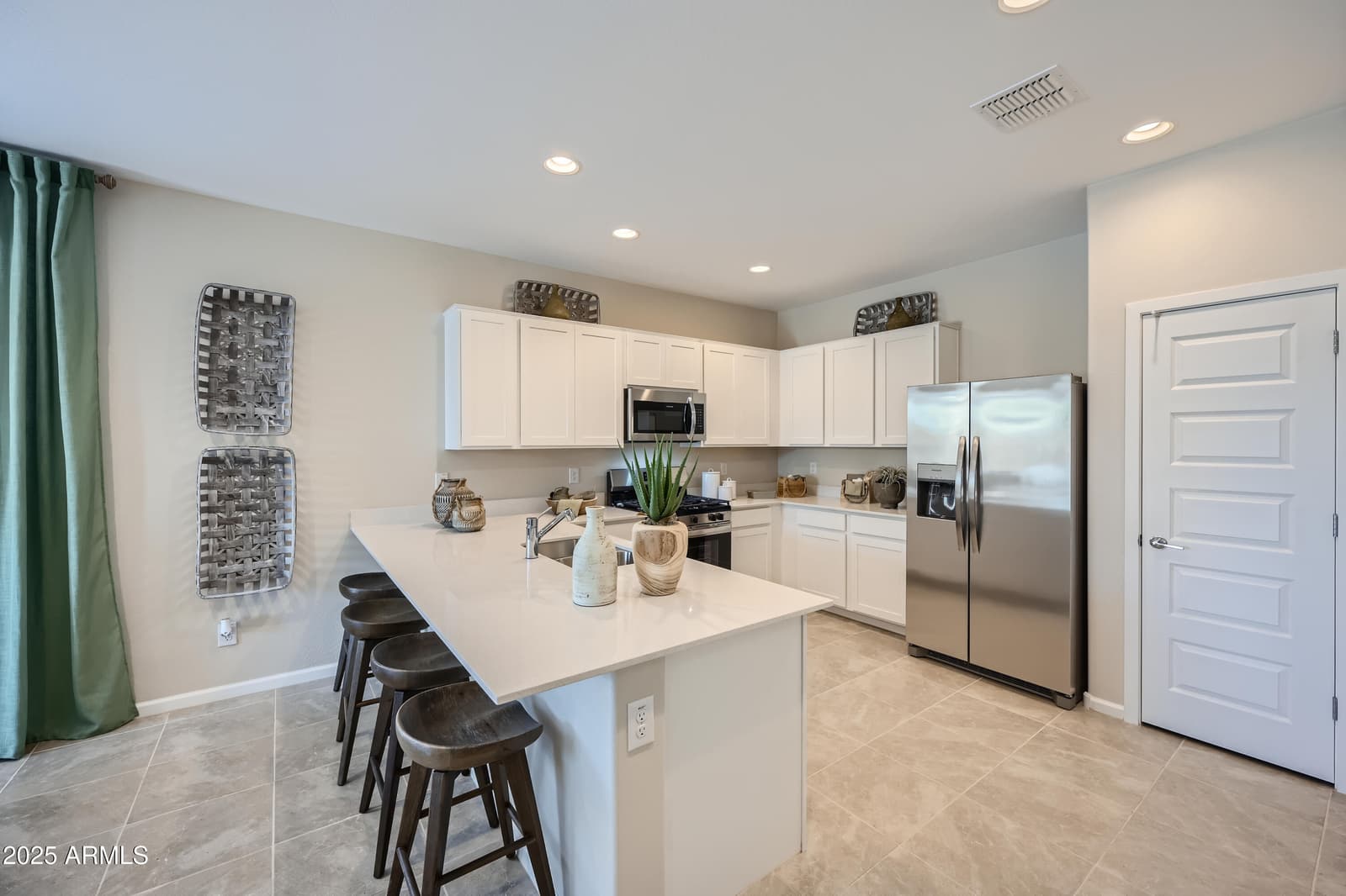 17061 W Swayback Pass, Surprise, AZ 85387 — photo 3 of 37