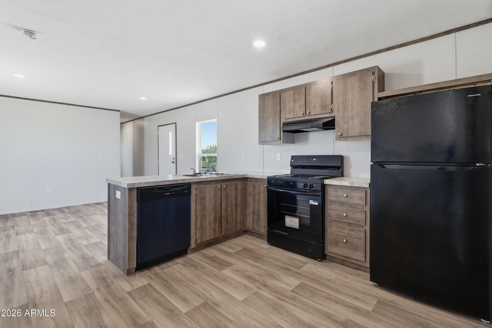 3162 W Century Drive, Benson, AZ 85602 — photo 14 of 34