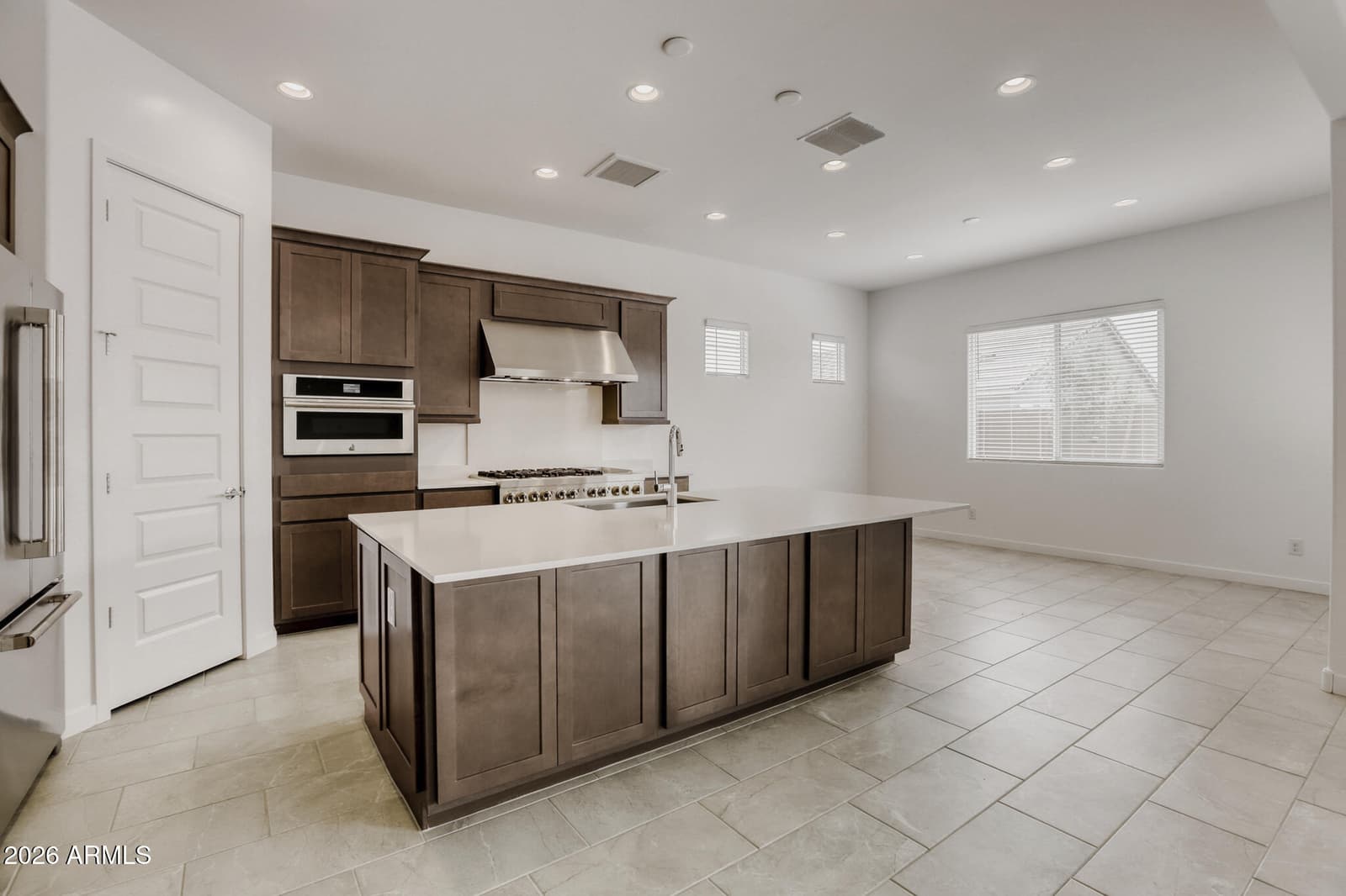 25185 N 177th Drive, Surprise, AZ 85387 — photo 4 of 24