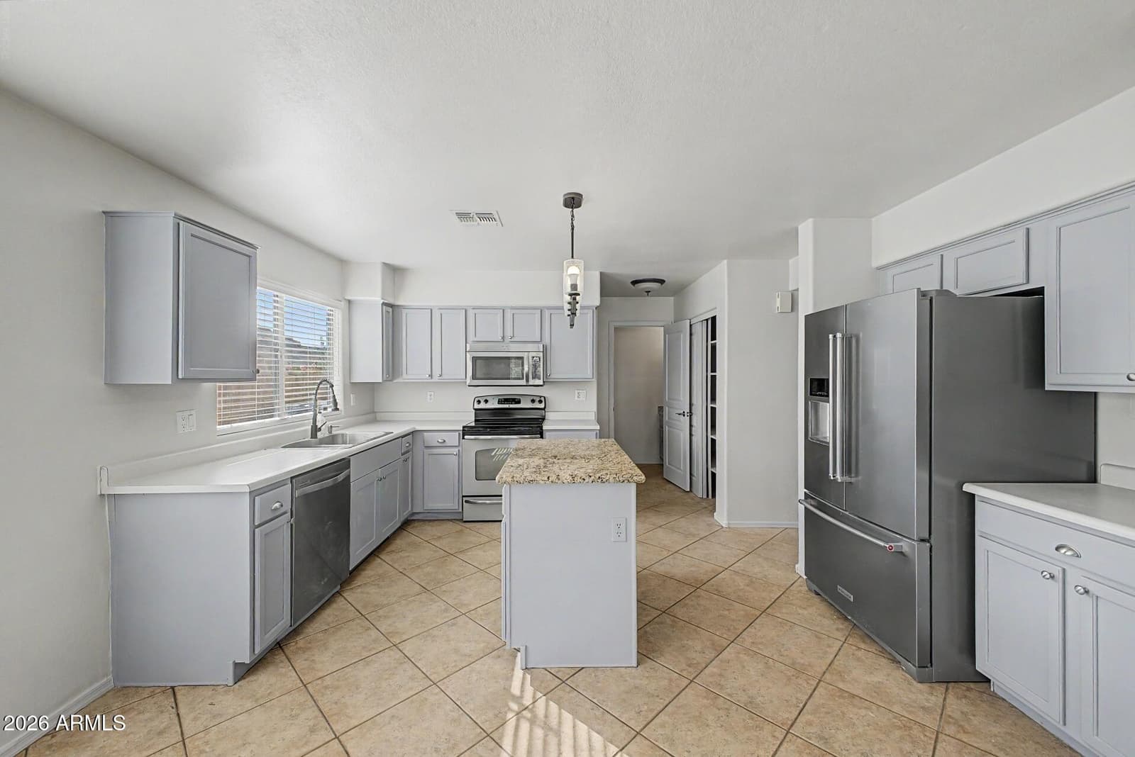 2233 E Soft Wind Drive, Phoenix, AZ 85024 — photo 10 of 31