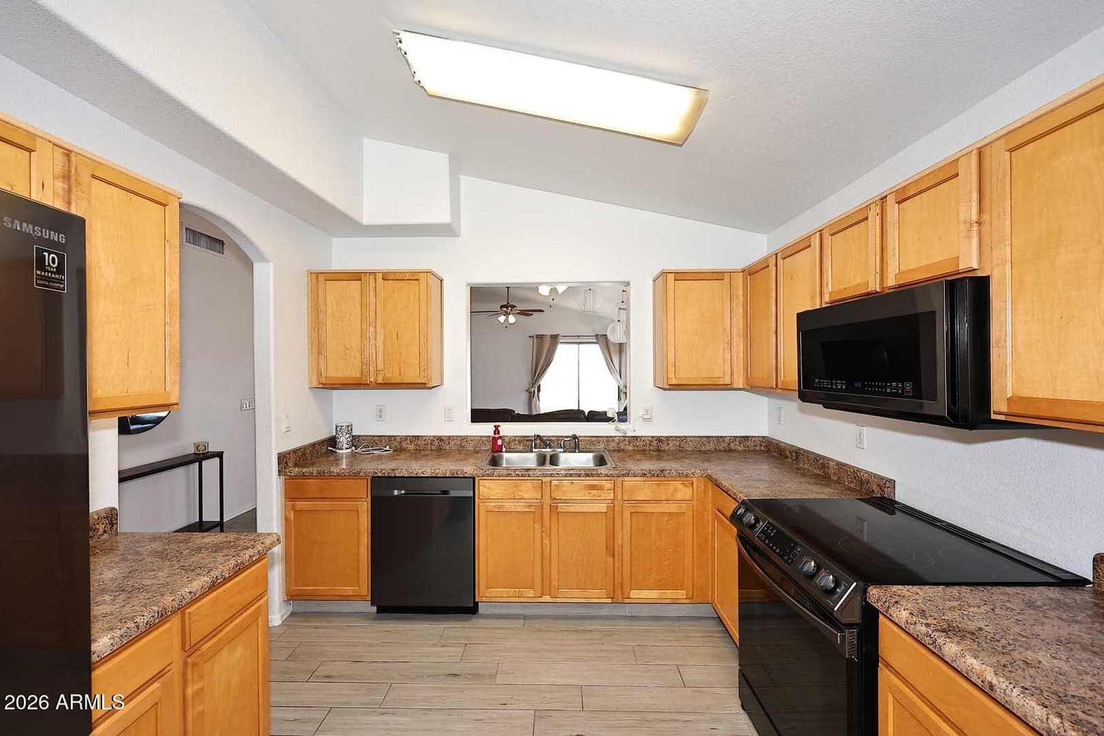 13717 N 127th Drive, El Mirage, AZ 85335 — photo 10 of 34