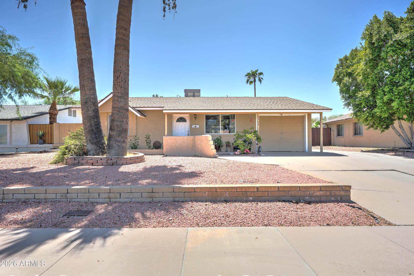 2545 E Vista Drive, Phoenix, AZ 85032 — photo 1 of 31
