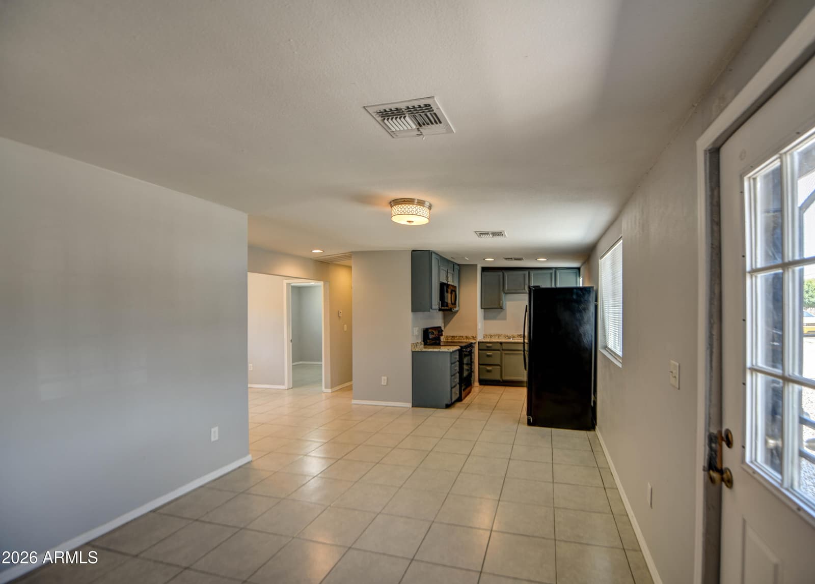3530 N 63rd Drive, Phoenix, AZ 85033 — photo 7 of 34