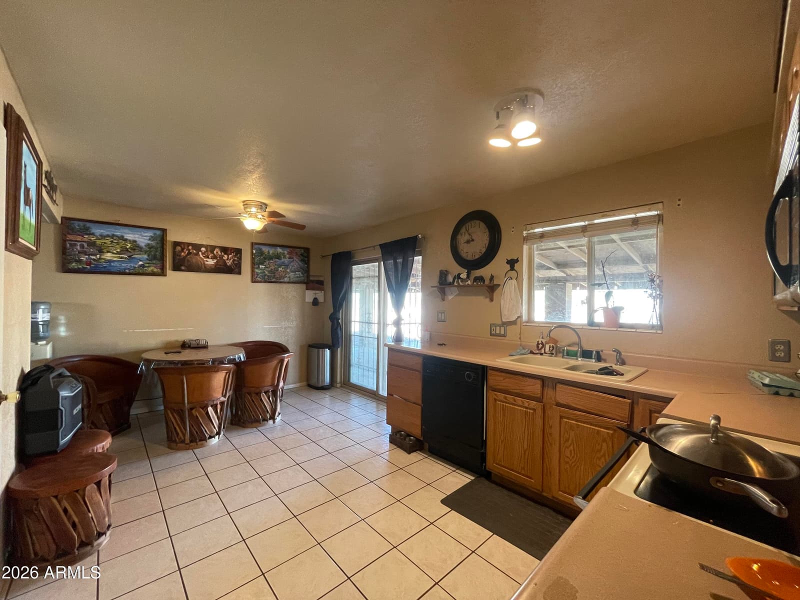 7794 W Lake Erie Drive, Casa Grande, AZ 85194 — photo 9 of 32