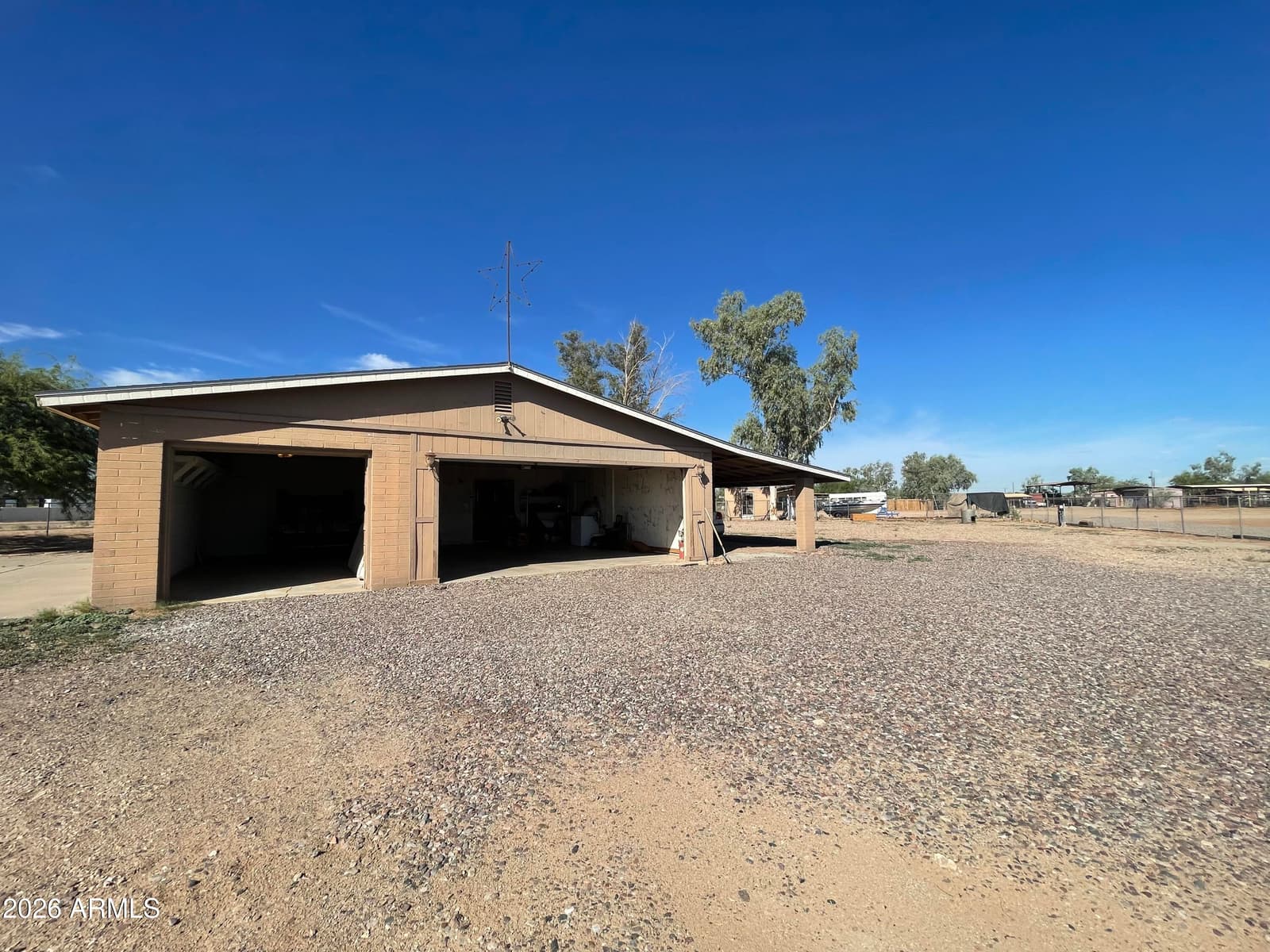 7794 W Lake Erie Drive, Casa Grande, AZ 85194 — photo 5 of 32