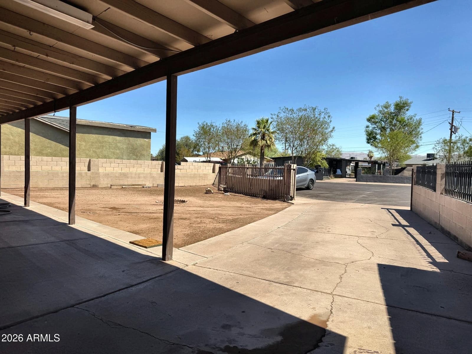 3750 W Chipman Road, Phoenix, AZ 85041 — photo 5 of 9