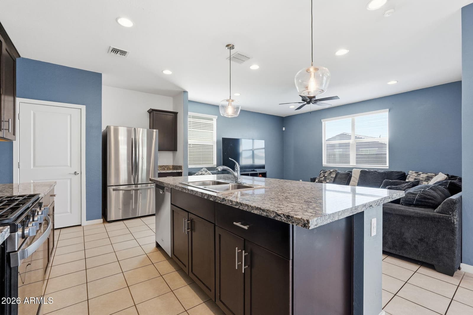 6835 W Getty Drive, Phoenix, AZ 85043 — photo 13 of 50