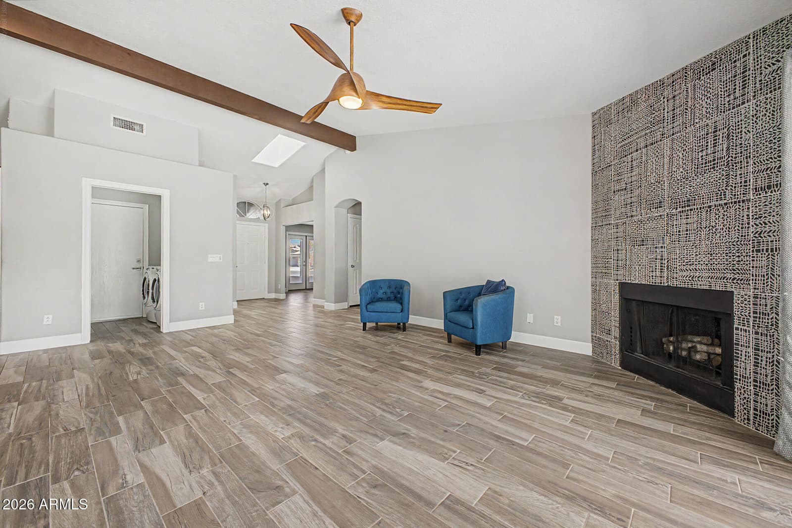 9139 W Paradise Lane, Peoria, AZ 85382 — photo 4 of 29