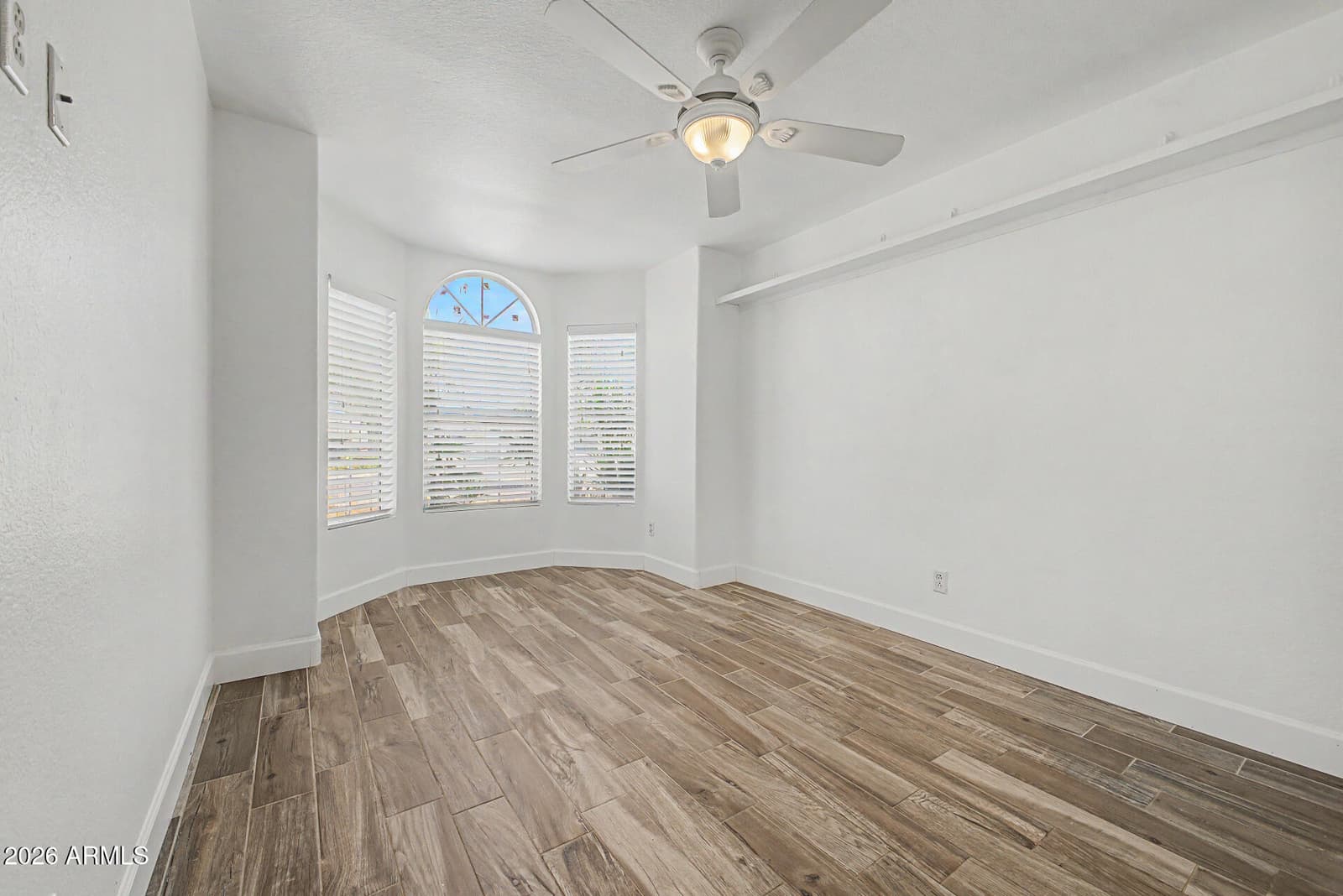 9139 W Paradise Lane, Peoria, AZ 85382 — photo 17 of 29