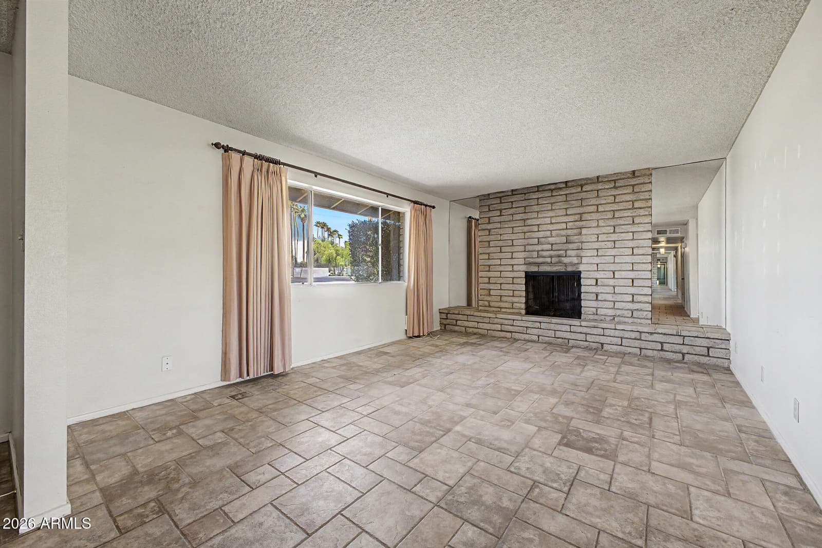 407 E 8th Street, Mesa, AZ 85203 — photo 10 of 44