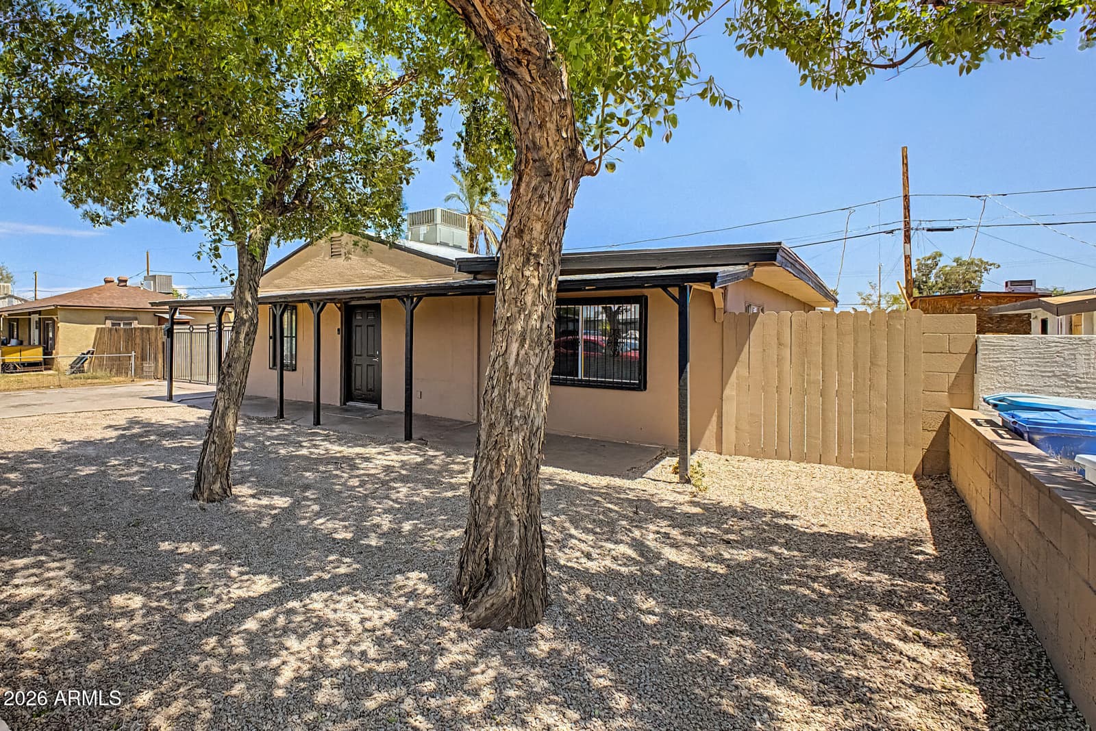 1621 N 37th Drive, Phoenix, AZ 85009 — photo 6 of 32