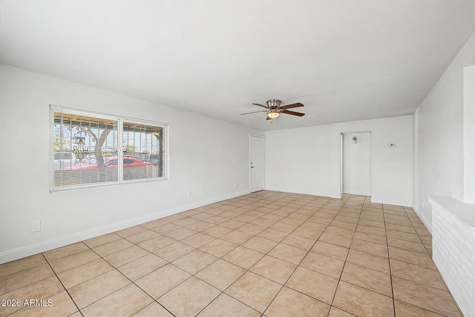 1621 N 37th Drive, Phoenix, AZ 85009 — photo 11 of 32