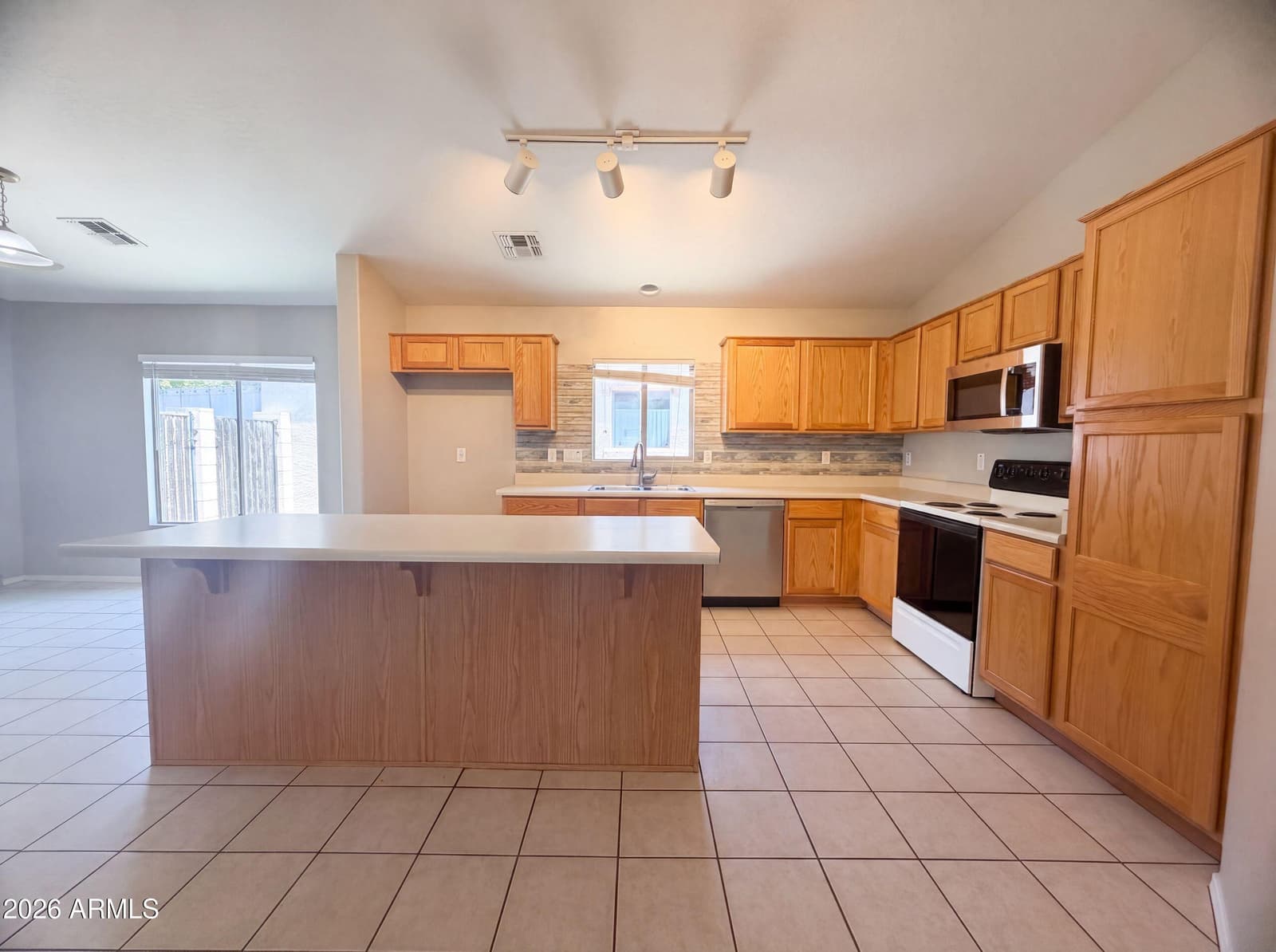 426 E Payton Street, San Tan Valley, AZ 85140 — photo 2 of 16