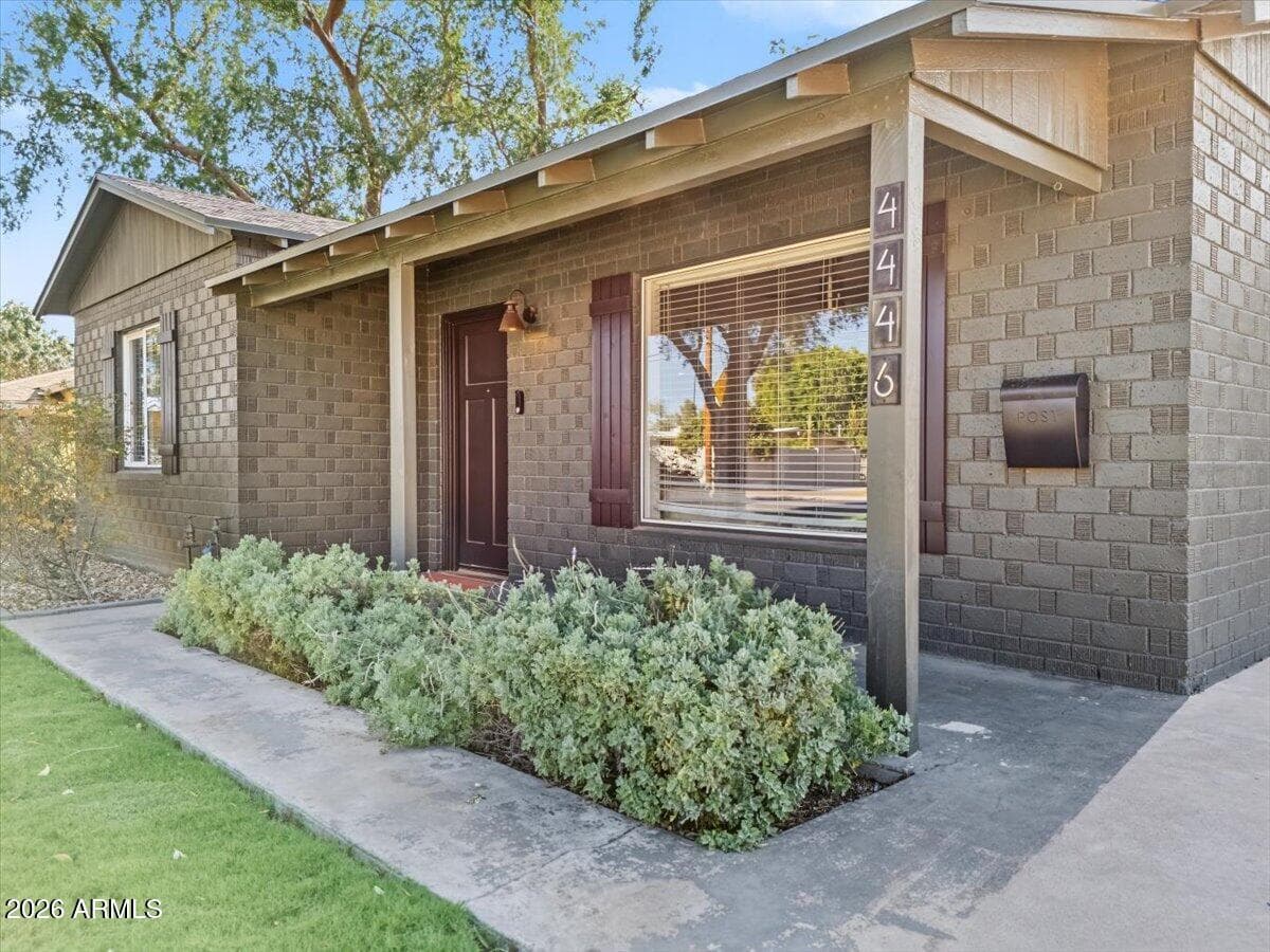 4446 N 33rd Place, Phoenix, AZ 85018 — photo 1 of 49