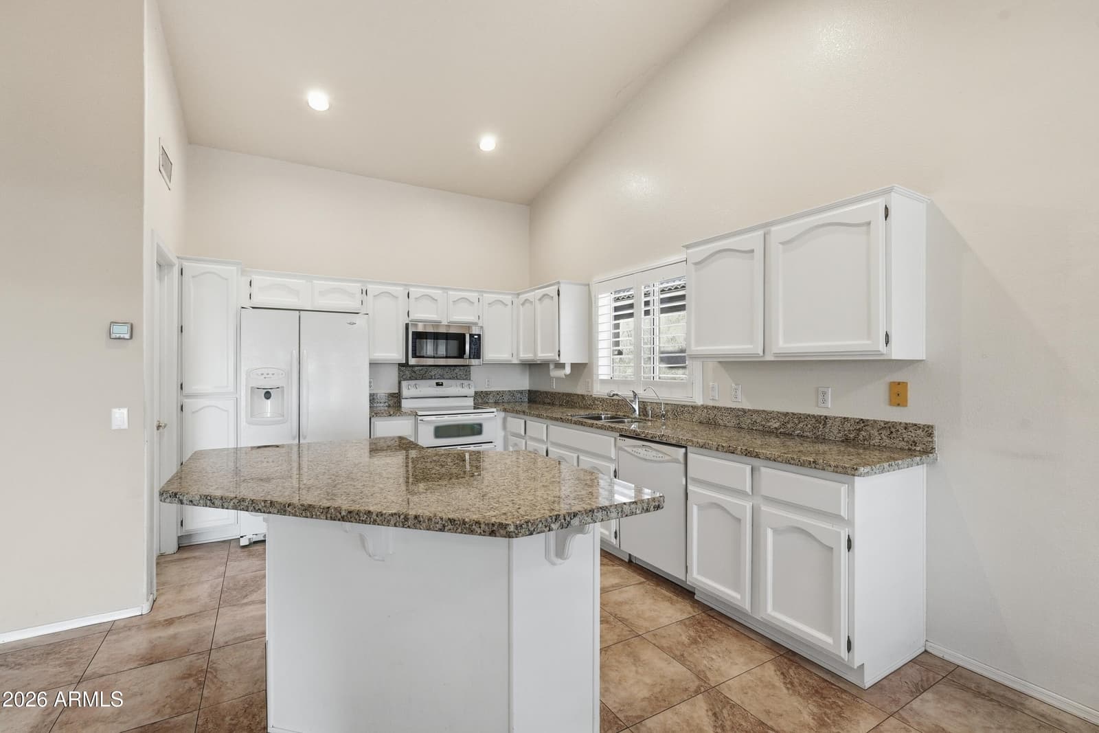 3859 N 150th Lane, Goodyear, AZ 85395 — photo 5 of 34
