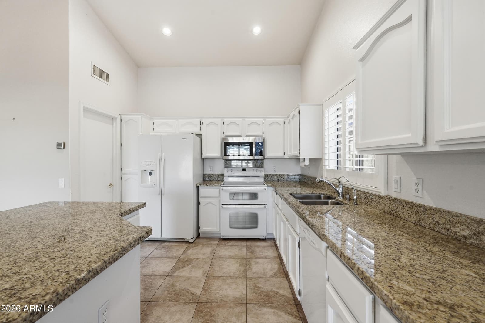 3859 N 150th Lane, Goodyear, AZ 85395 — photo 6 of 34