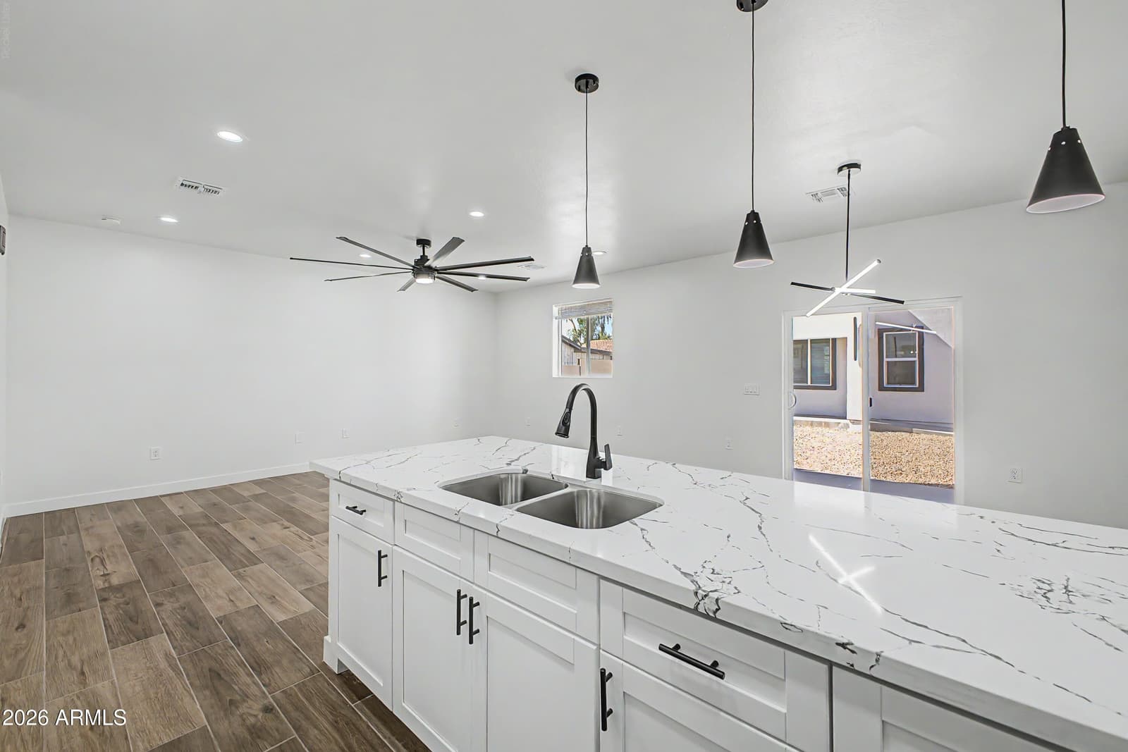 3830 W Latham Street, Phoenix, AZ 85009 — photo 12 of 41