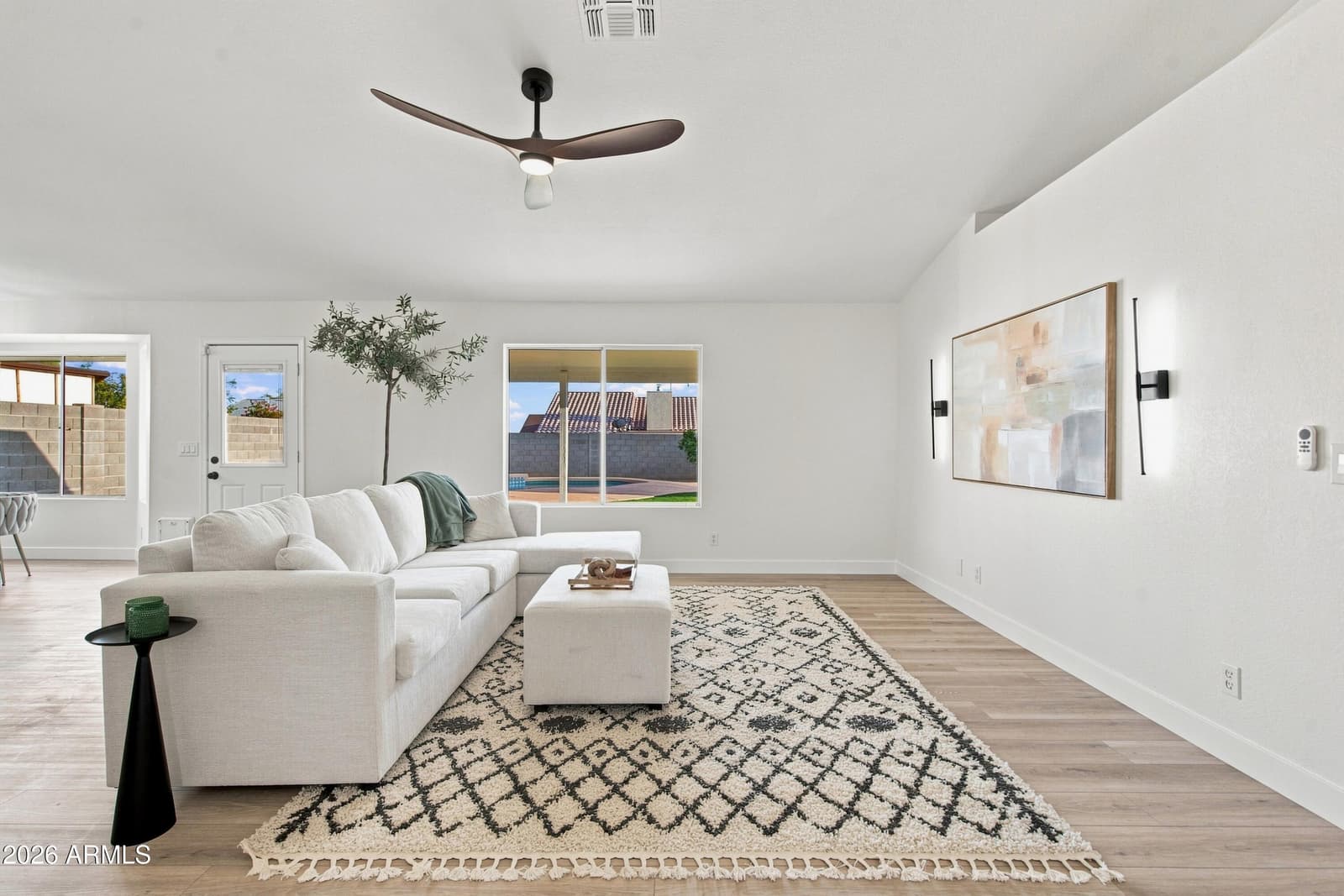 8123 E Des Moines Street, Mesa, AZ 85207 — photo 5 of 47