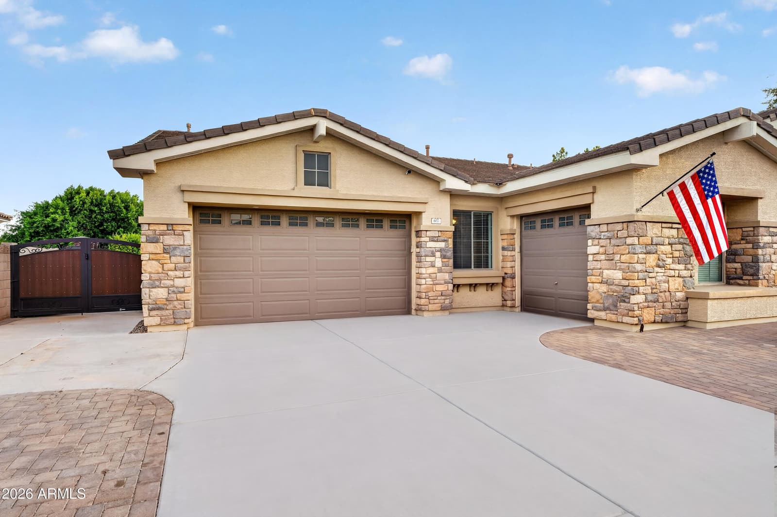 607 E Elgin Street, Gilbert, AZ 85295 — photo 8 of 125