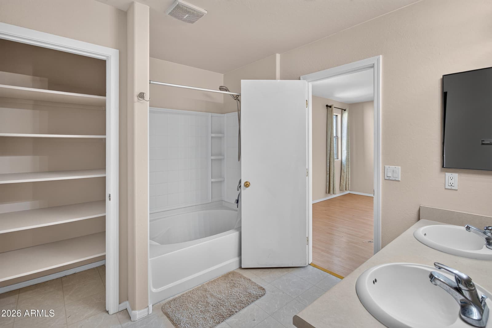 7950 W Willetta Street, Phoenix, AZ 85043 — photo 7 of 21