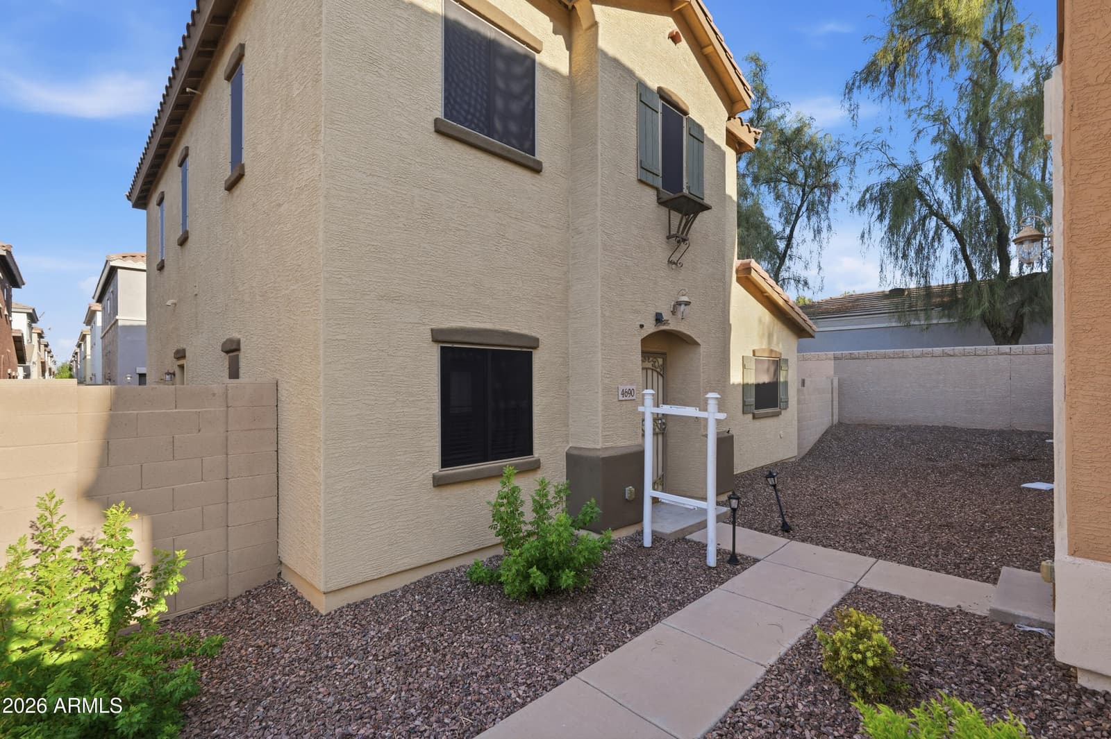 4690 E Laurel Avenue, Gilbert, AZ 85234 — photo 7 of 51
