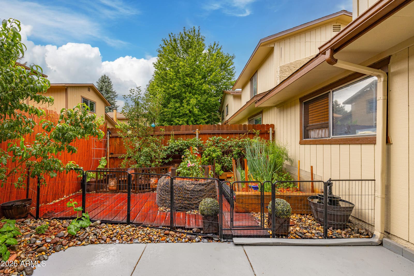 2531 E Jeffrey Loop, Flagstaff, AZ 86004 — photo 4 of 18