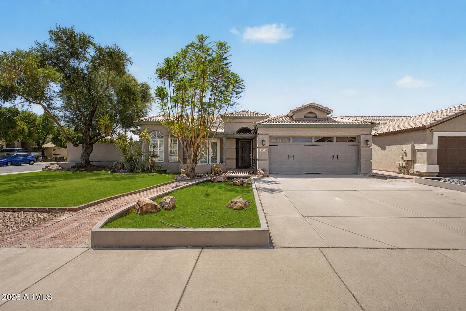 9139 W Paradise Lane, Peoria, AZ 85382 — photo 1 of 29