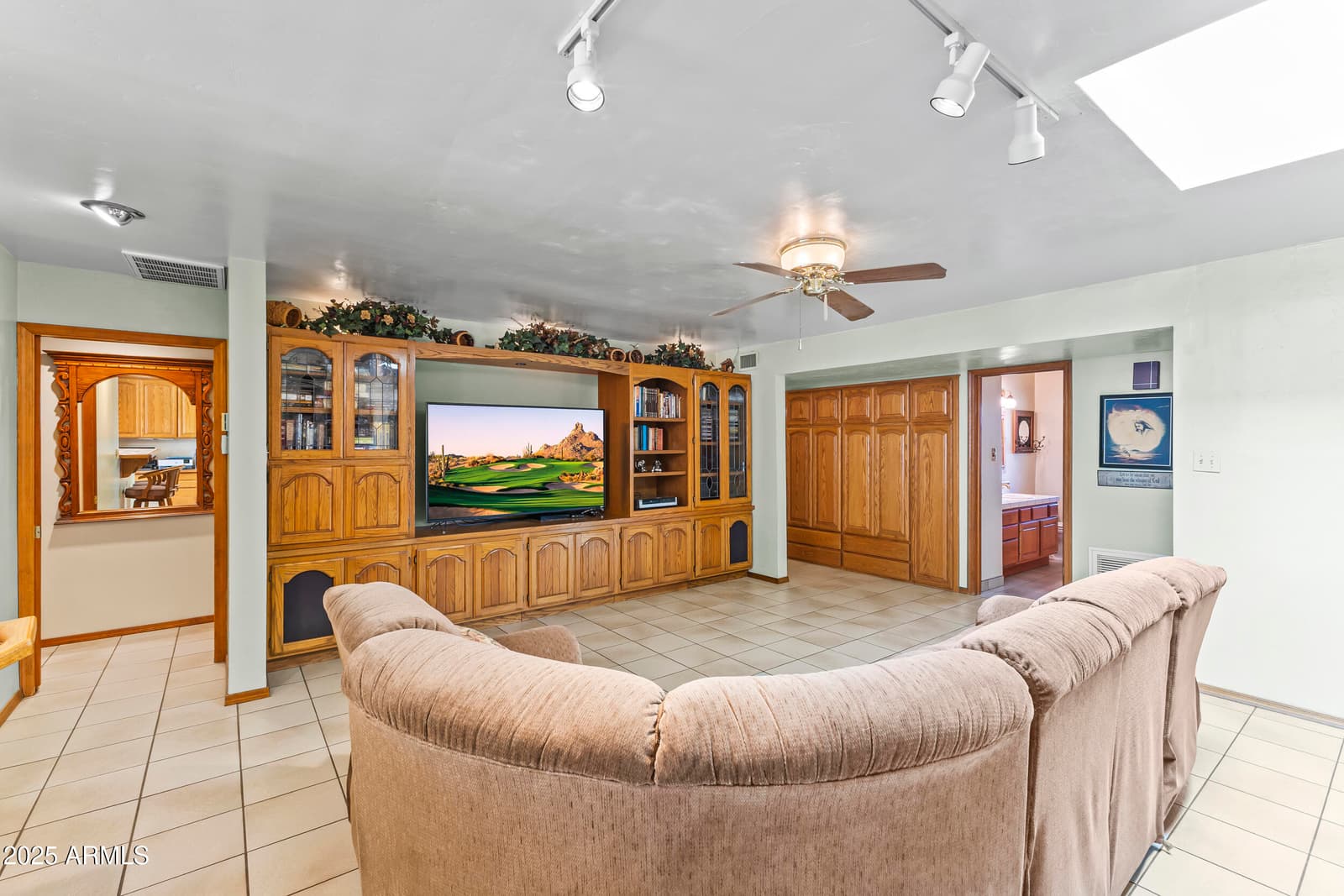 2047 W Cambridge Avenue, Phoenix, AZ 85009 — photo 35 of 54