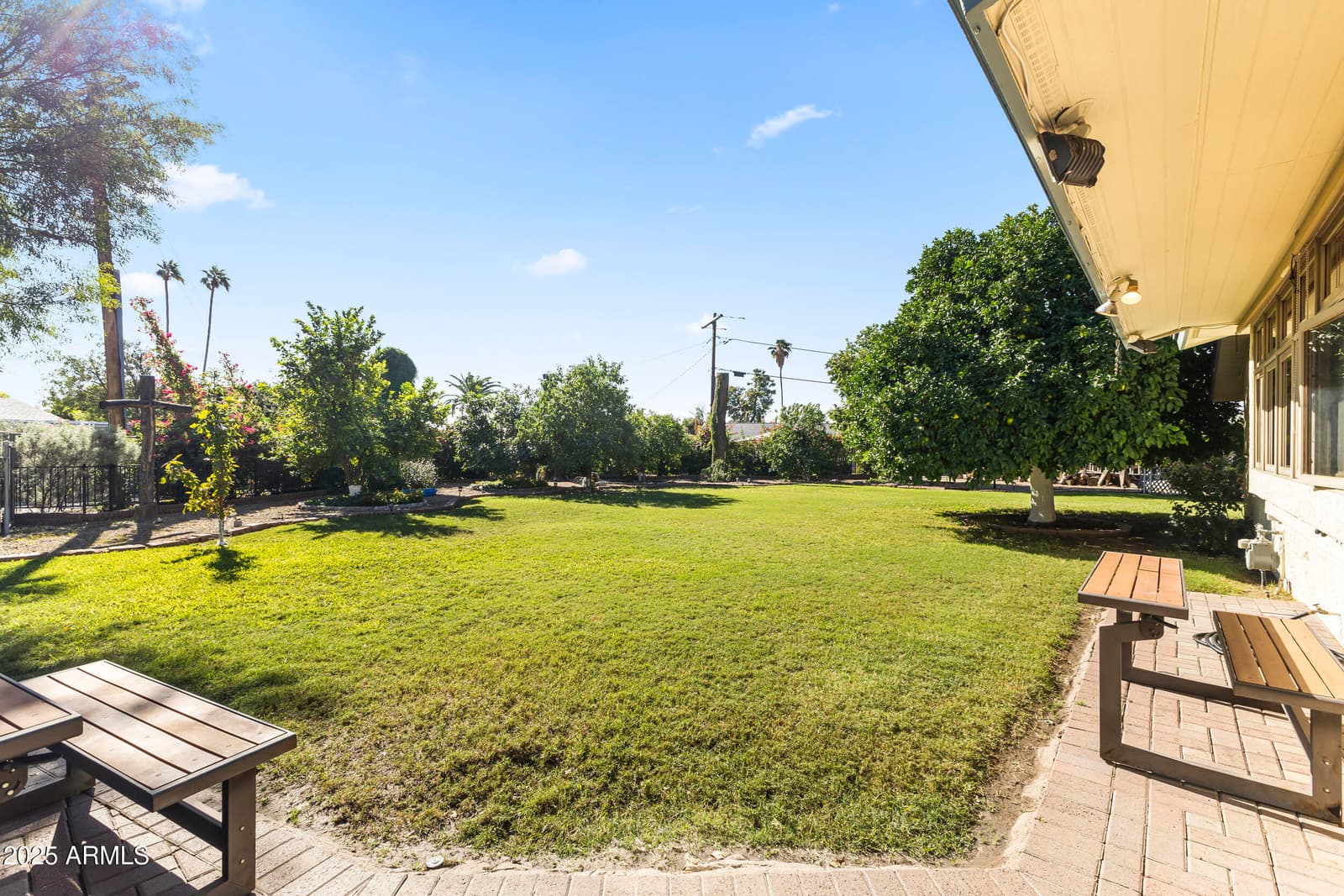 2047 W Cambridge Avenue, Phoenix, AZ 85009 — photo 39 of 54