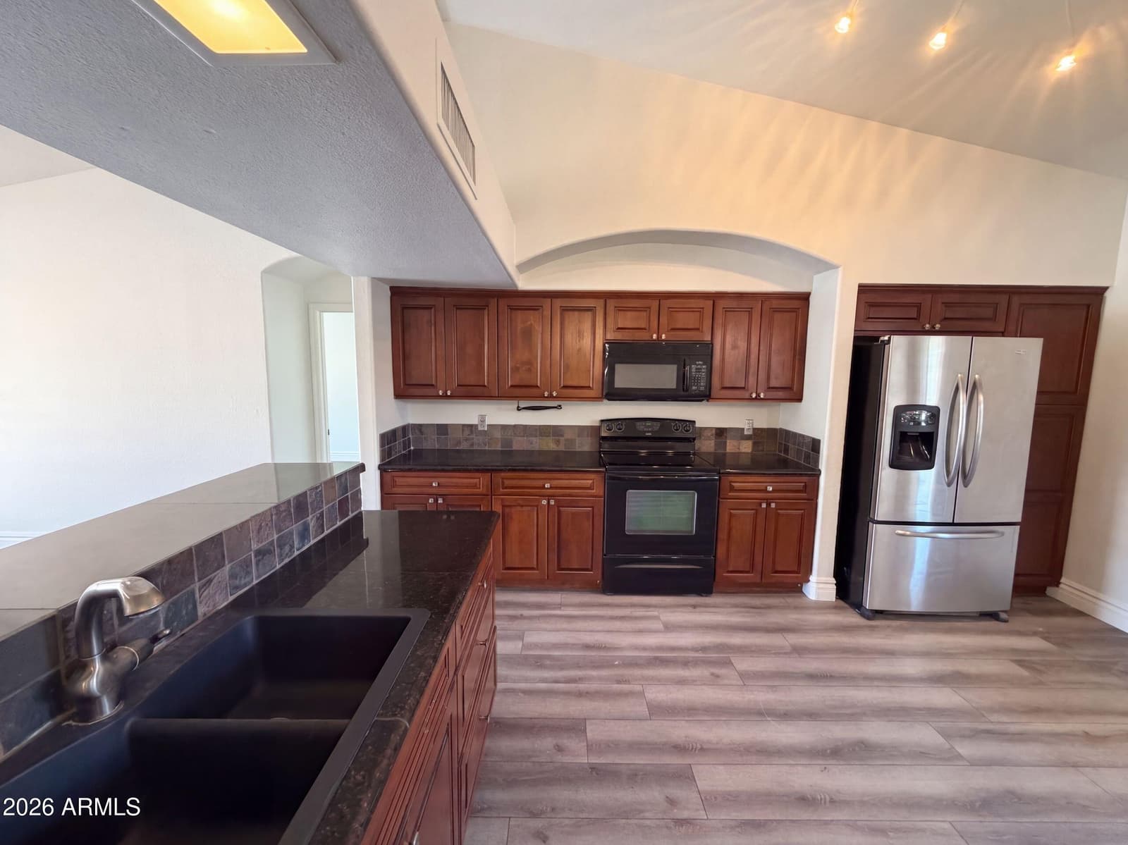20023 N 44th Avenue, Glendale, AZ 85308 — photo 2 of 23