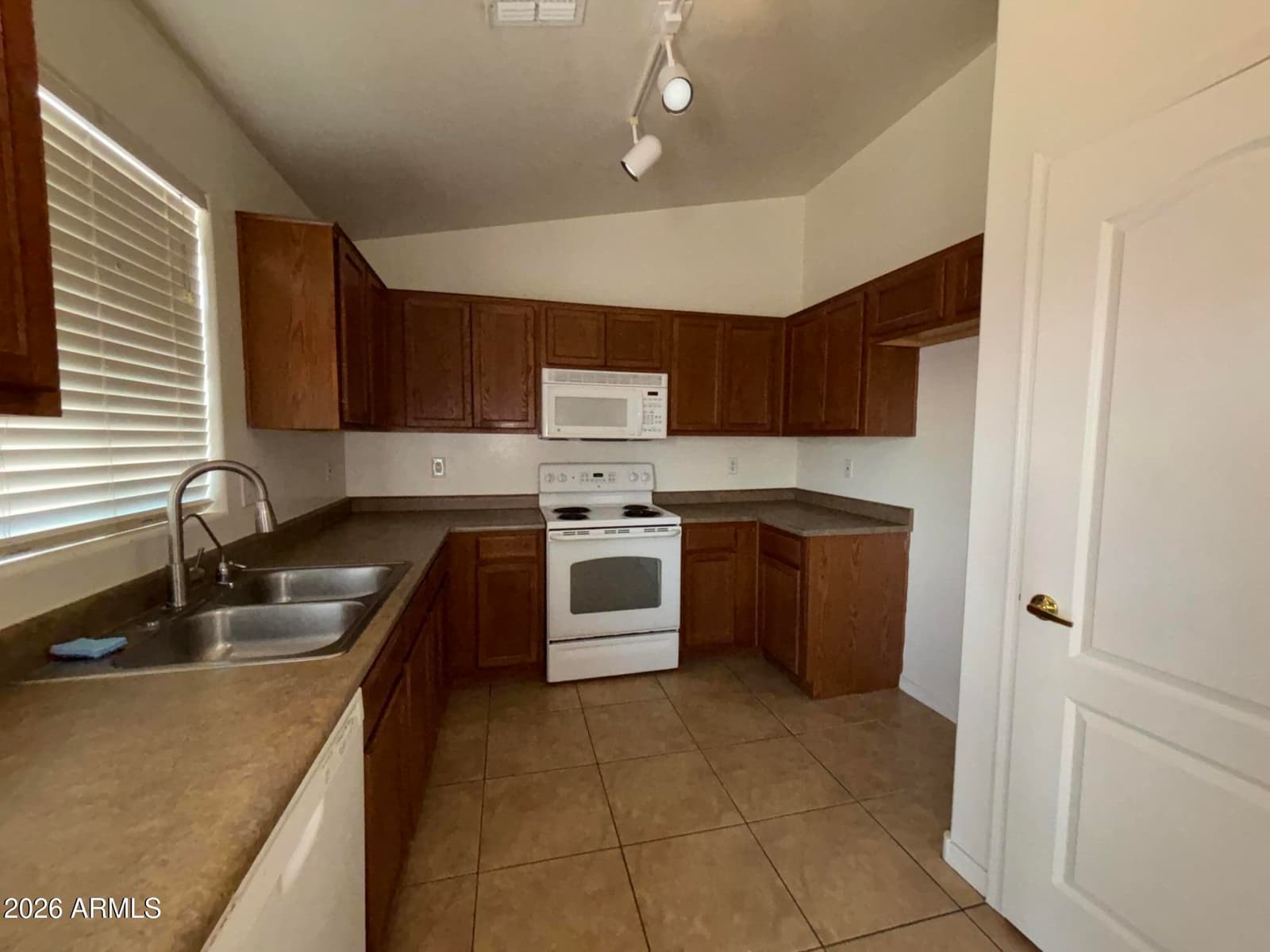 24996 W Vista Norte Street, Buckeye, AZ 85326 — photo 5 of 20