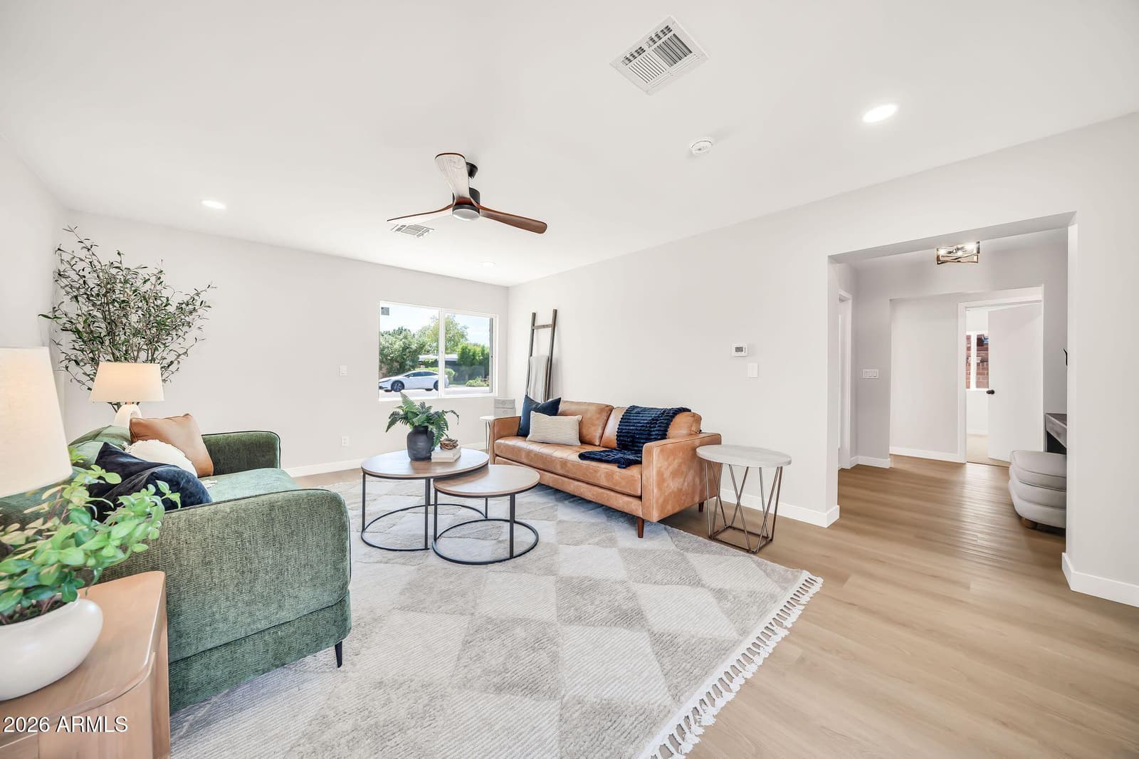 902 W Catalina Drive, Phoenix, AZ 85013 — photo 12 of 52