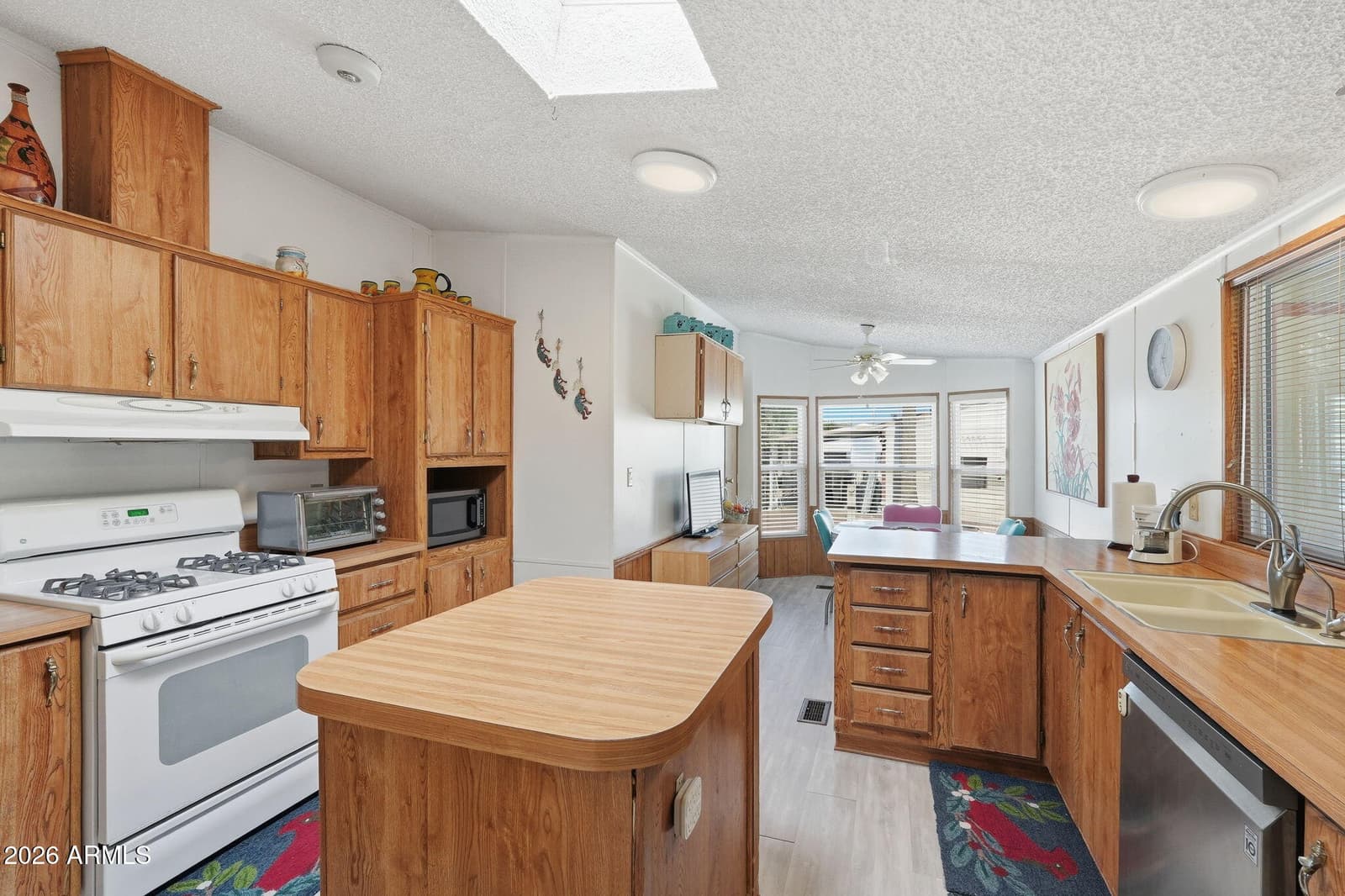 450 W Sunwest Drive 131, Casa Grande, AZ 85122 — photo 15 of 44